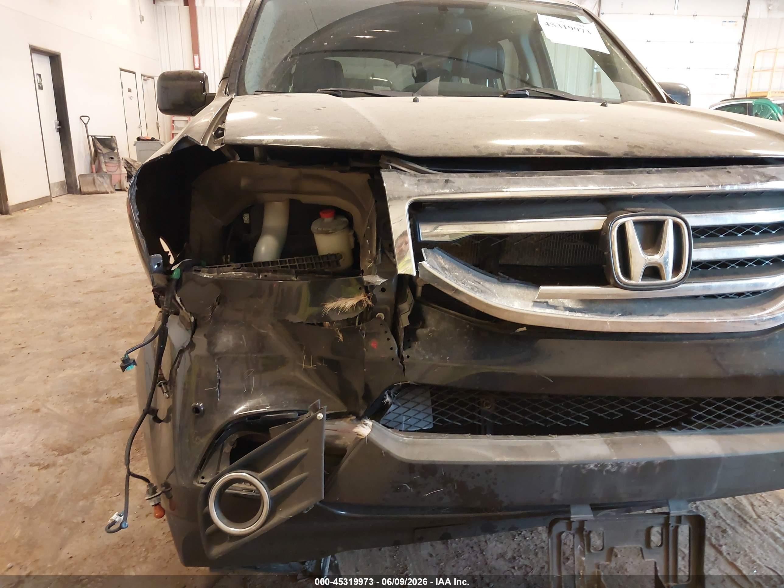2013 Honda Pilot Touring Black vin: 5FNYF4H95DB045227
