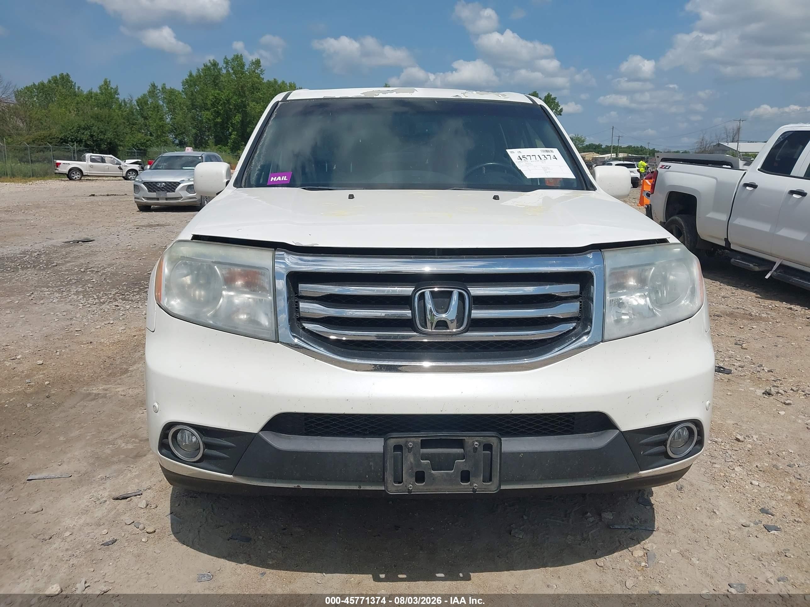 2013 Honda Pilot Touring White vin: 5FNYF4H95DB056048