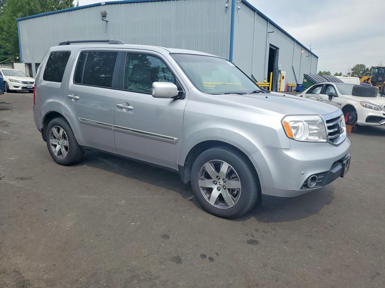 2013 Honda Pilot Touring Серебряный vin: 5FNYF4H95DB063470