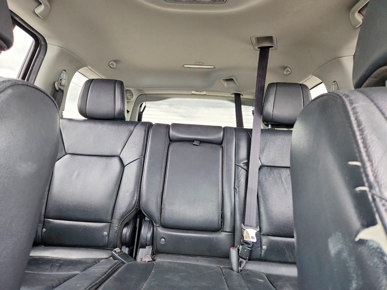2014 Honda Pilot Touring White vin: 5FNYF4H95EB001441
