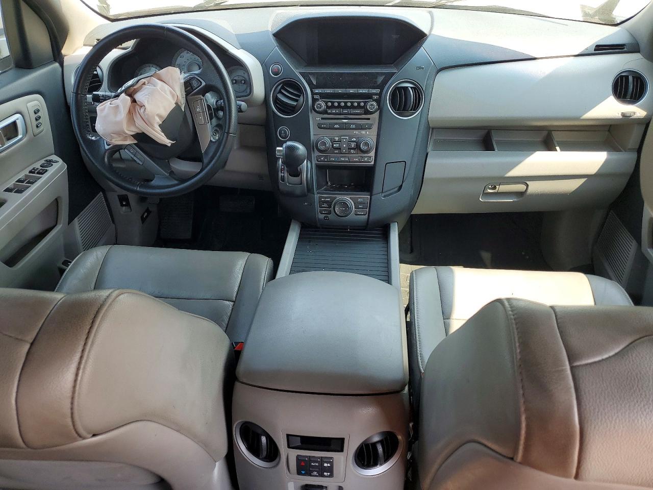 2014 Honda Pilot Touring Silver vin: 5FNYF4H95EB030017