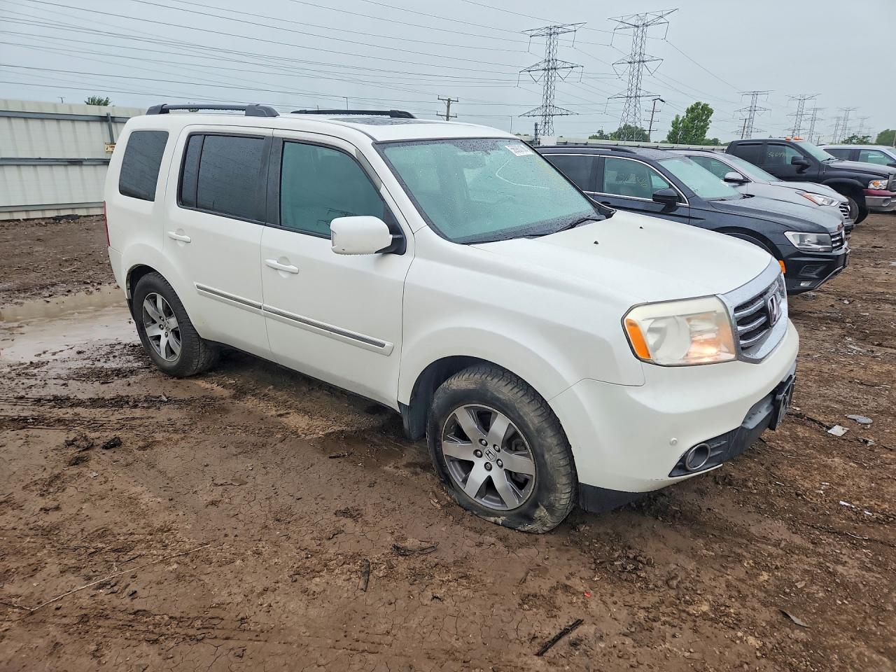2014 Honda Pilot Touring White vin: 5FNYF4H95EB036657