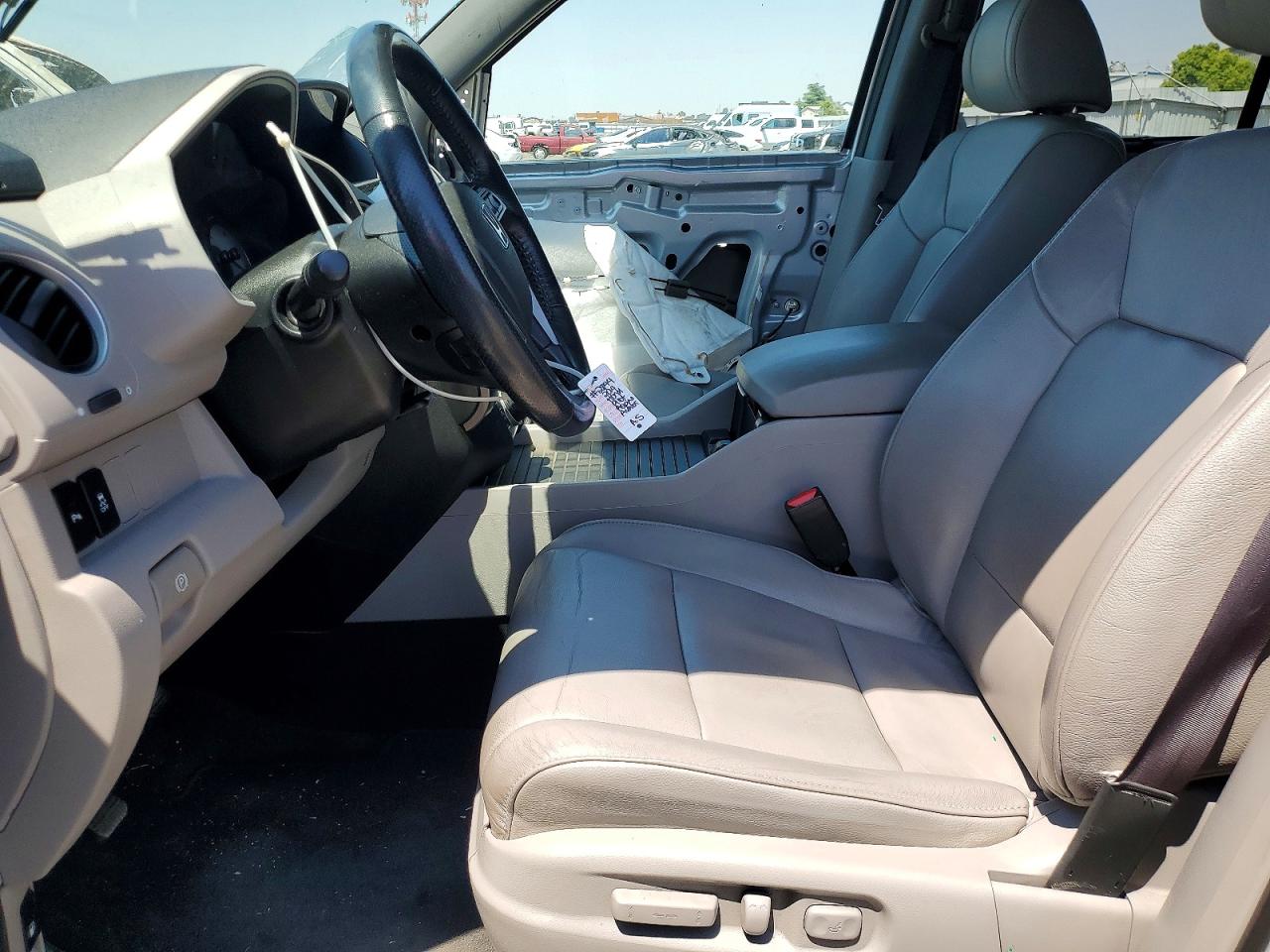 2014 Honda Pilot Touring Silver vin: 5FNYF4H95EB050459