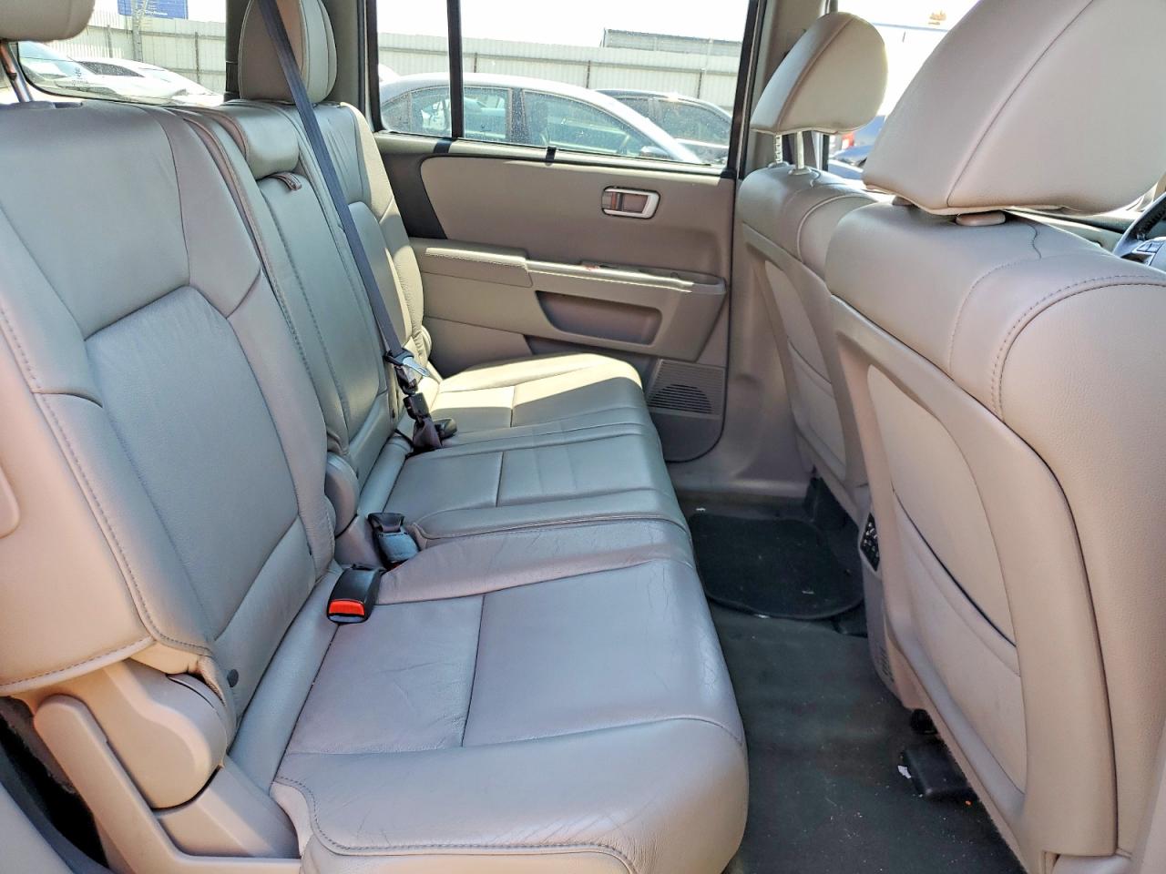 2014 Honda Pilot Touring Silver vin: 5FNYF4H95EB050459