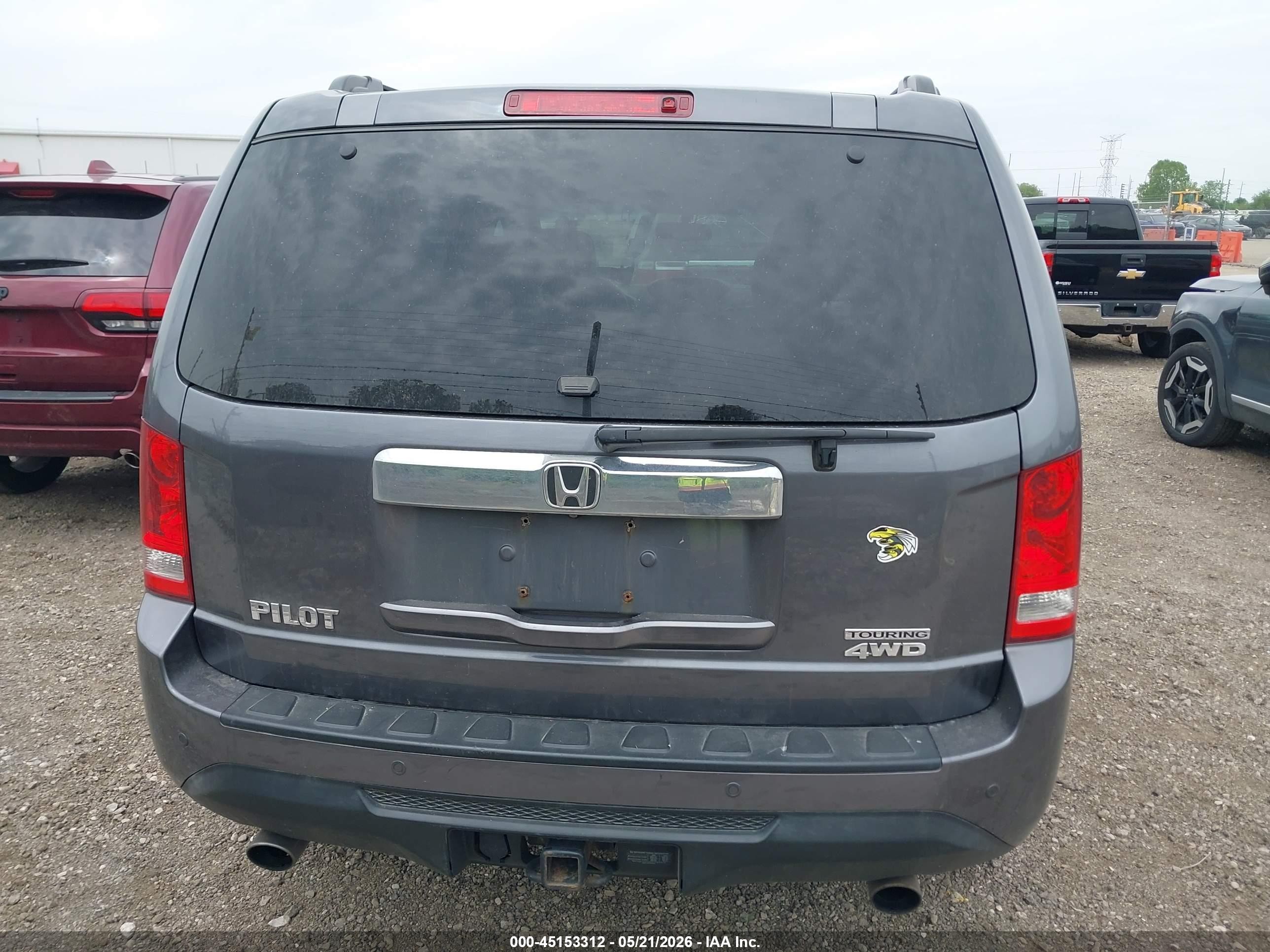 2015 Honda Pilot Touring Gray vin: 5FNYF4H95FB028771