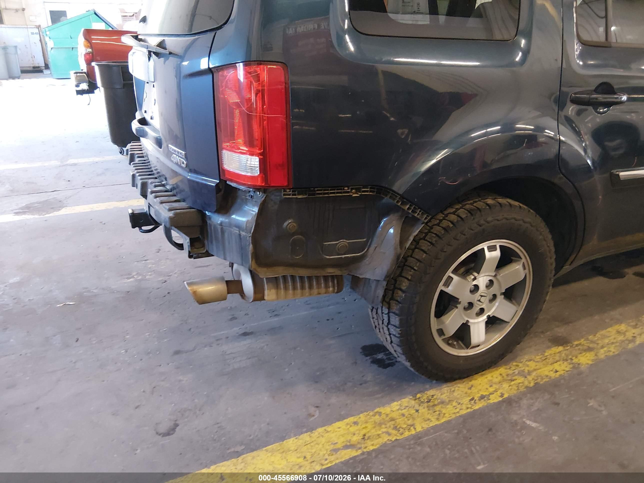 2010 Honda Pilot Touring Blue vin: 5FNYF4H96AB012684