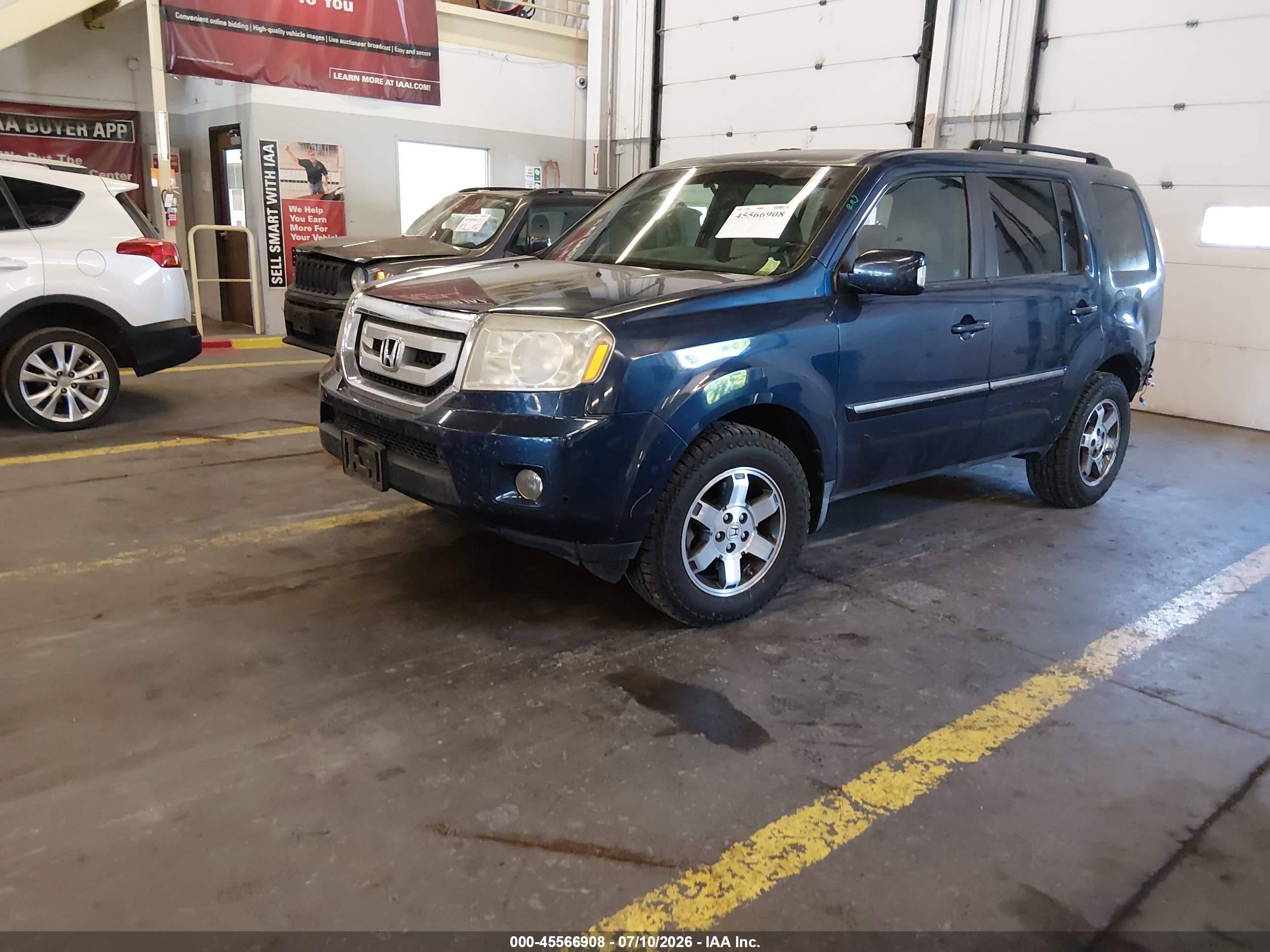 2010 Honda Pilot Touring Blue vin: 5FNYF4H96AB012684
