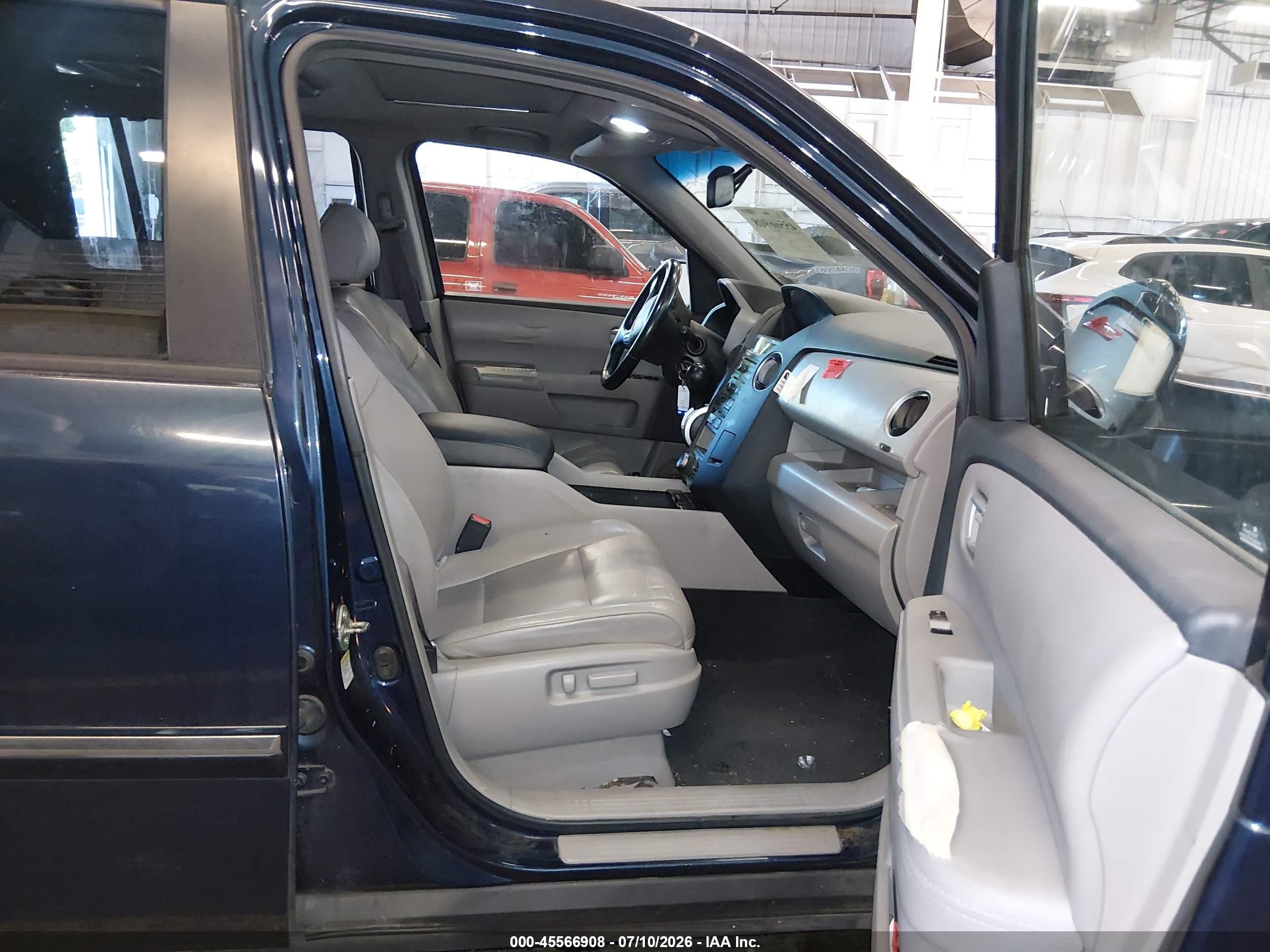 2010 Honda Pilot Touring Blue vin: 5FNYF4H96AB012684