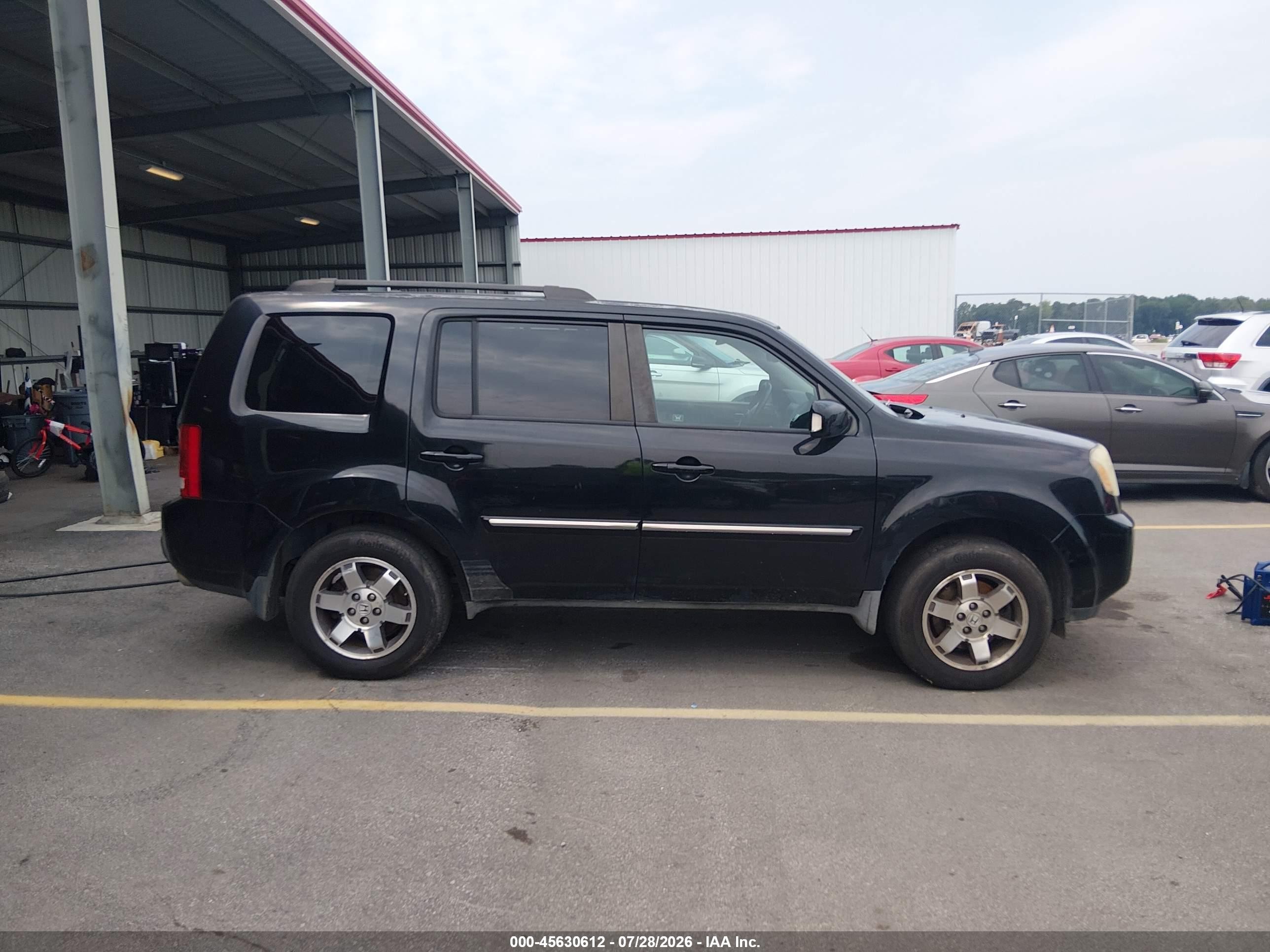 2010 Honda Pilot Touring Black vin: 5FNYF4H96AB029159