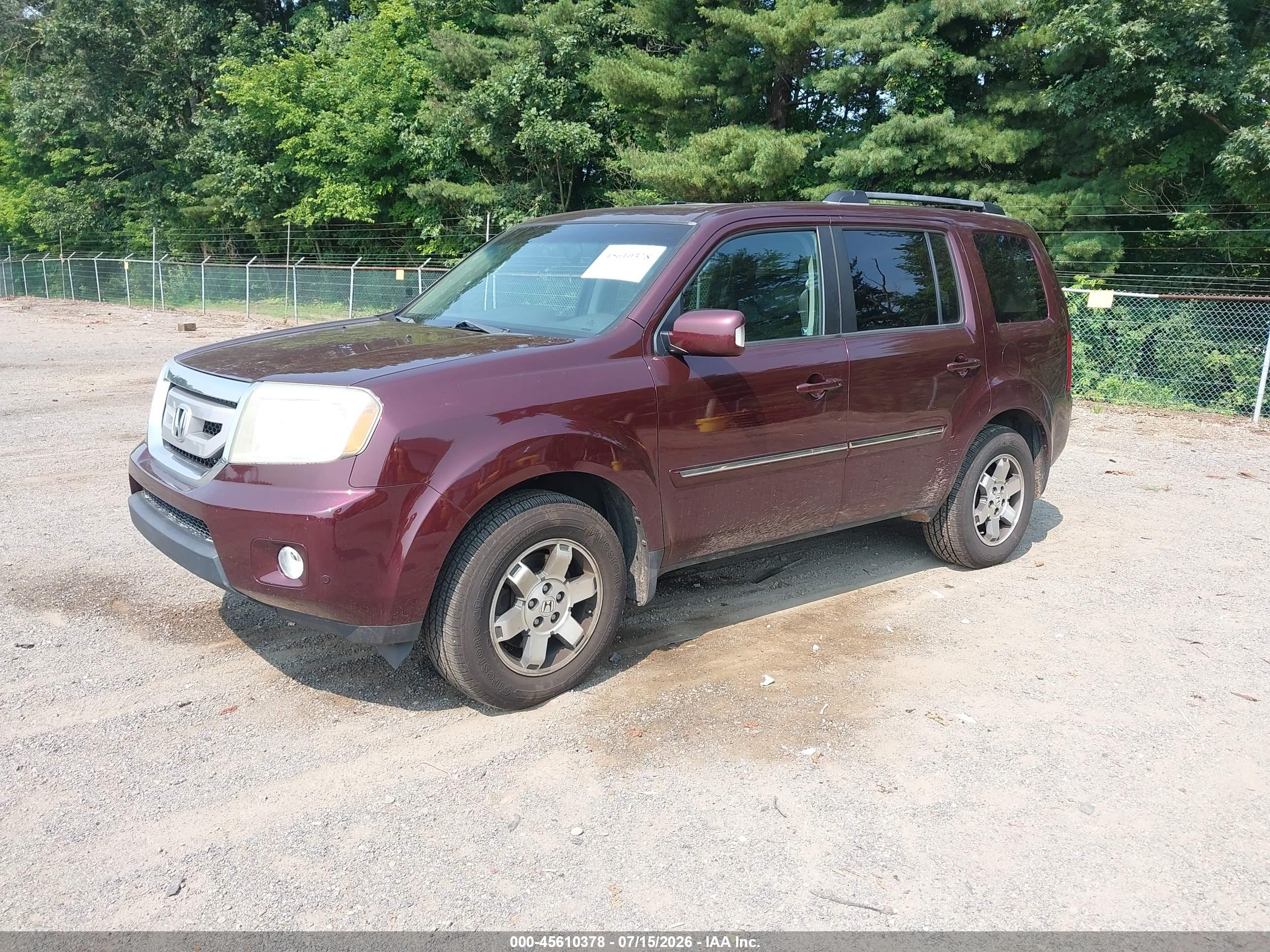 2011 Honda Pilot Touring Темно-бордовый vin: 5FNYF4H96BB042740