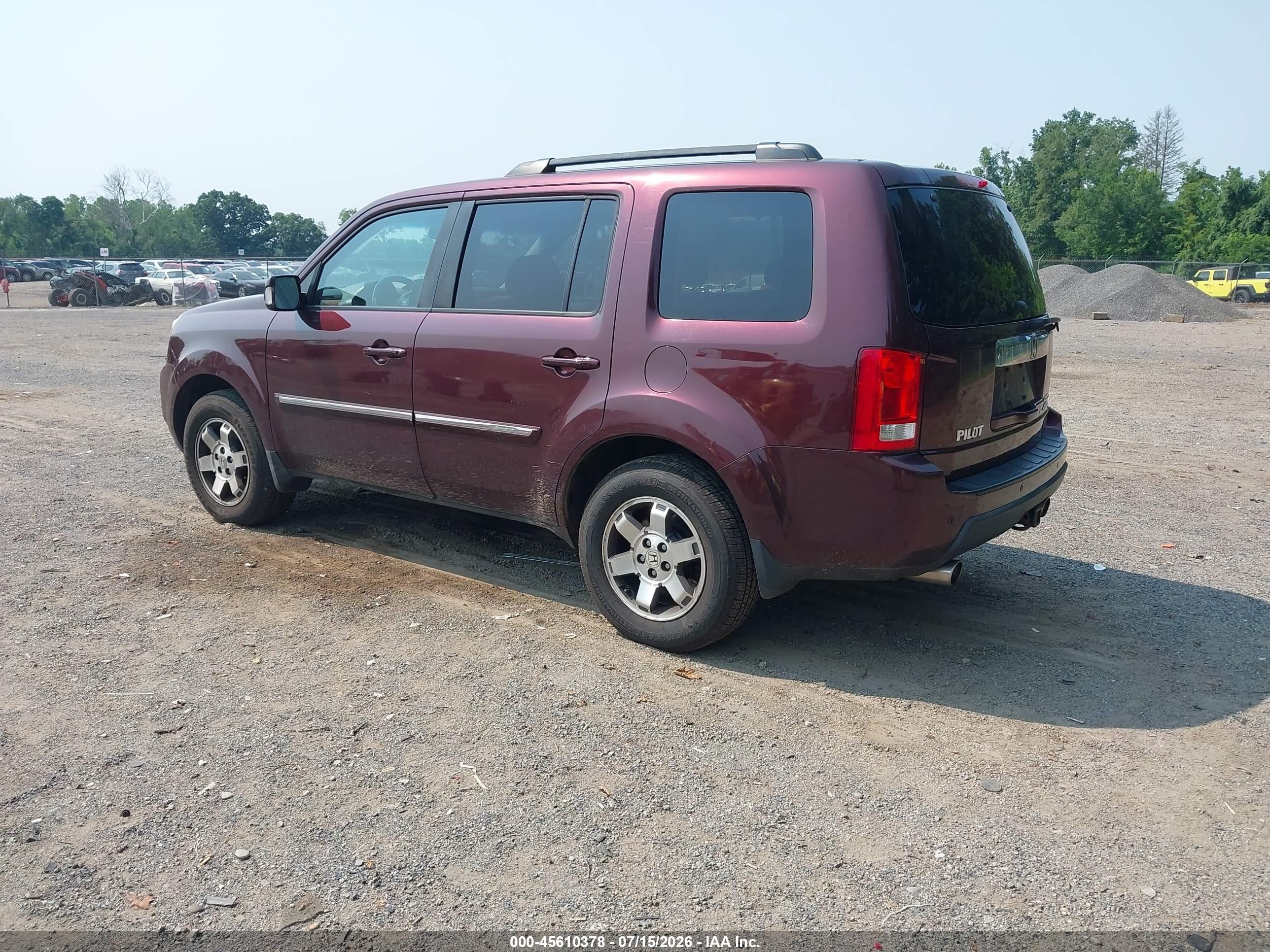2011 Honda Pilot Touring Темно-бордовый vin: 5FNYF4H96BB042740