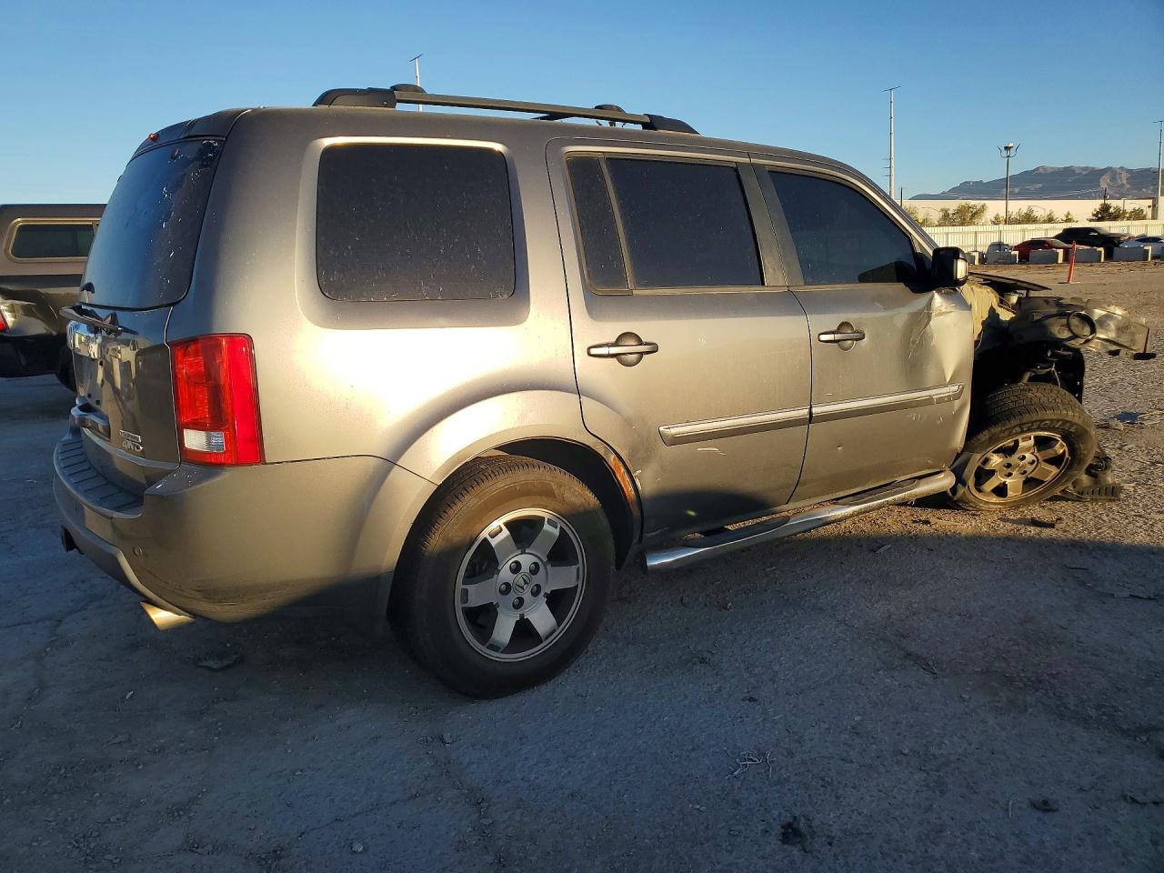 2011 Honda Pilot Touring Серый vin: 5FNYF4H96BB051776