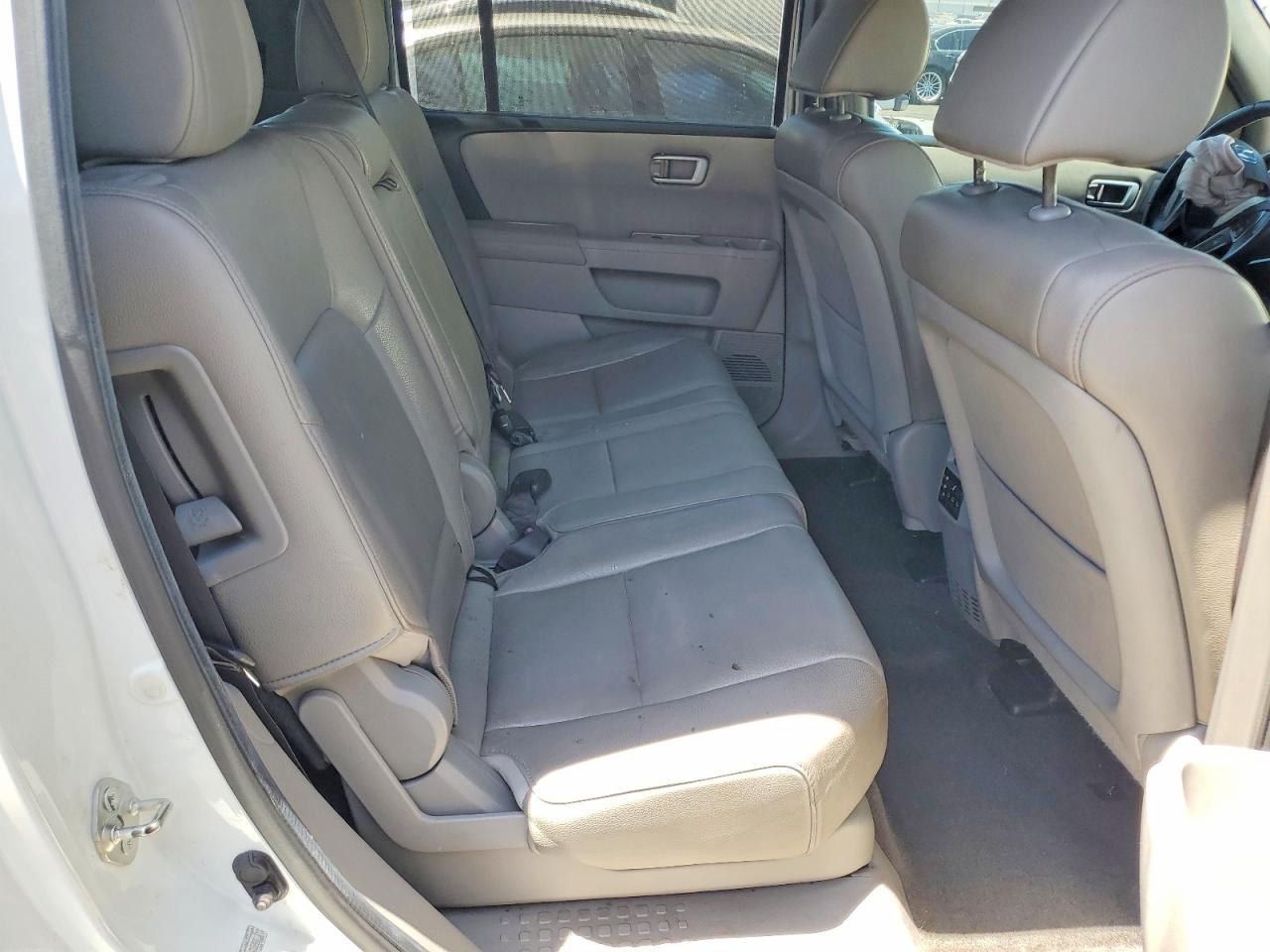 2012 Honda Pilot Touring White vin: 5FNYF4H96CB010548