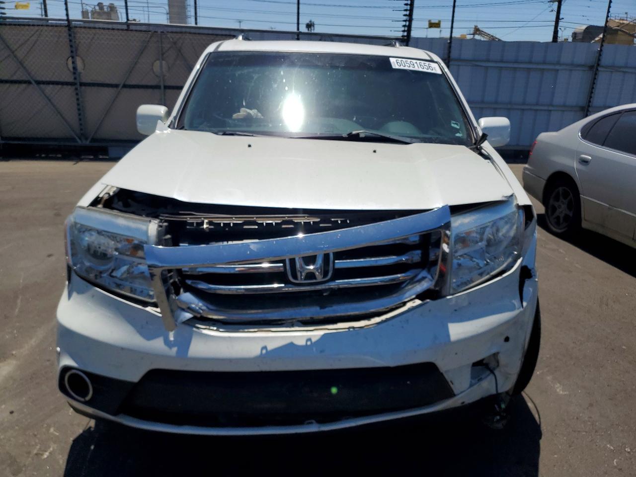 2012 Honda Pilot Touring White vin: 5FNYF4H96CB010548