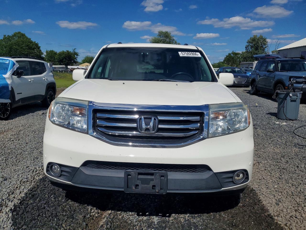2012 Honda Pilot Touring White vin: 5FNYF4H96CB027849