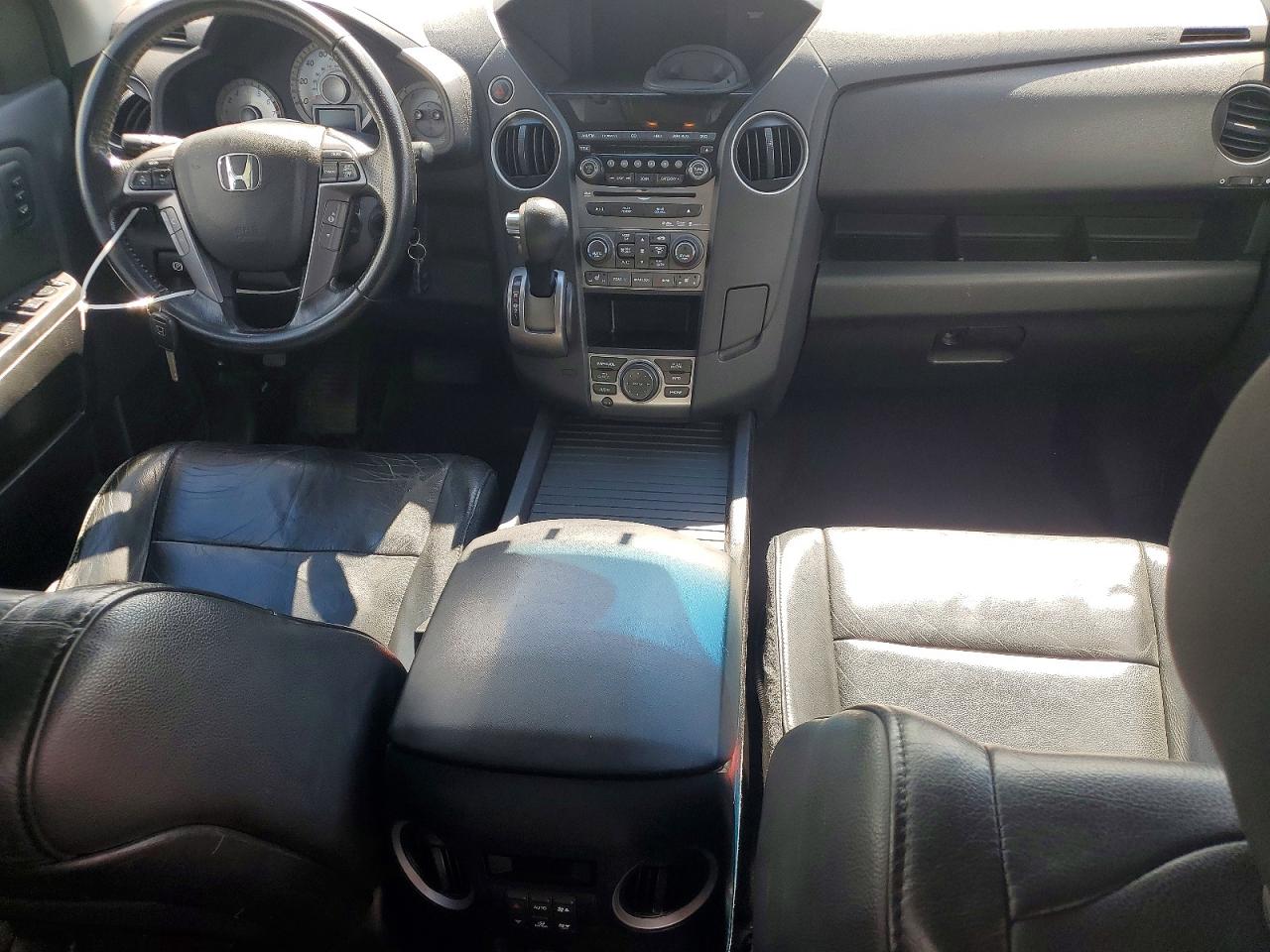 2012 Honda Pilot Touring White vin: 5FNYF4H96CB027849