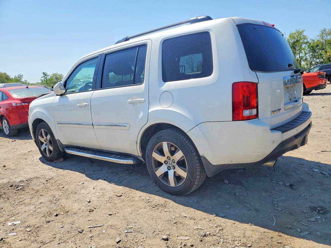 2012 Honda Pilot Touring White vin: 5FNYF4H96CB051973