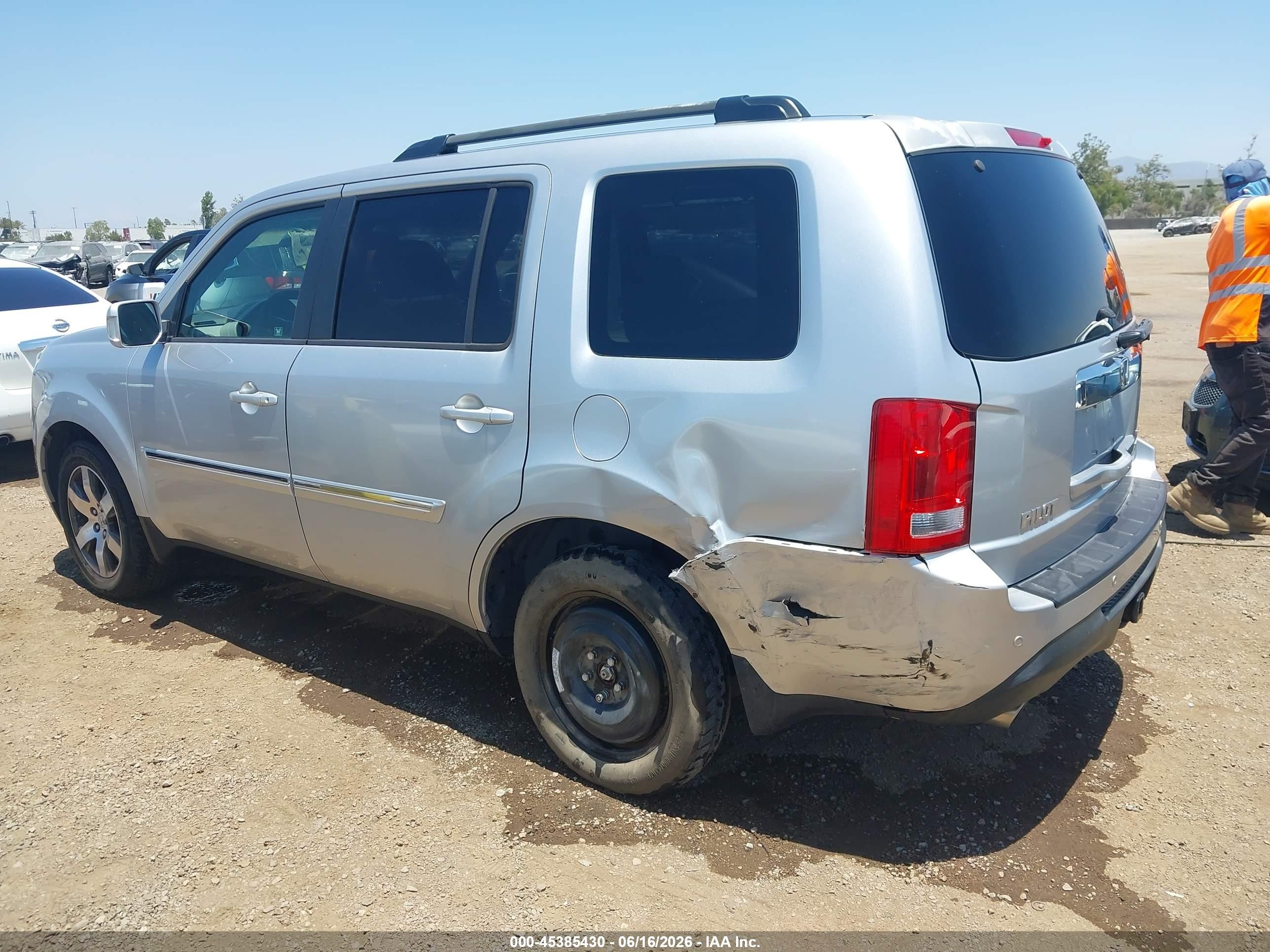 2012 Honda Pilot Touring Silver vin: 5FNYF4H96CB054114
