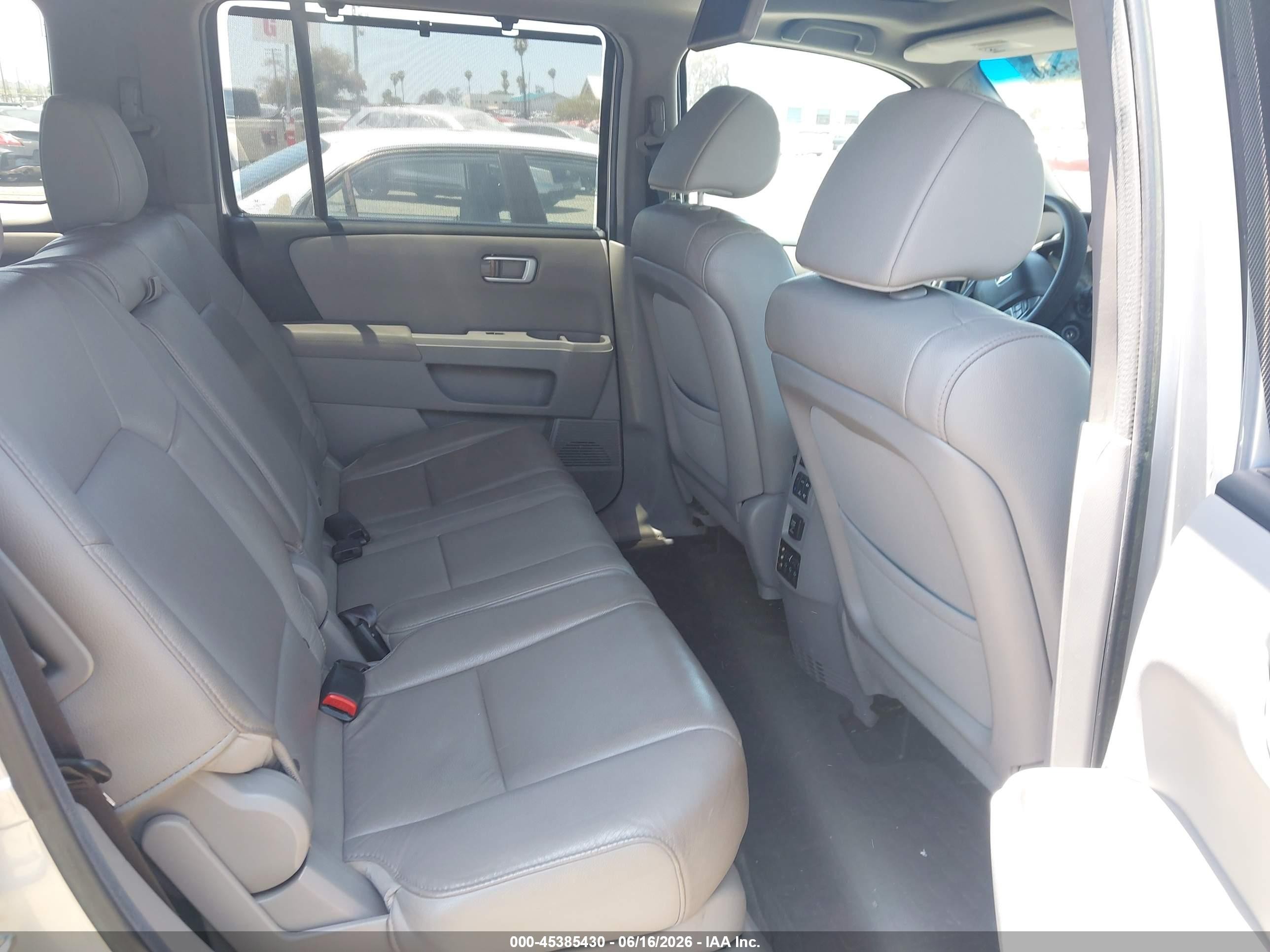 2012 Honda Pilot Touring Silver vin: 5FNYF4H96CB054114