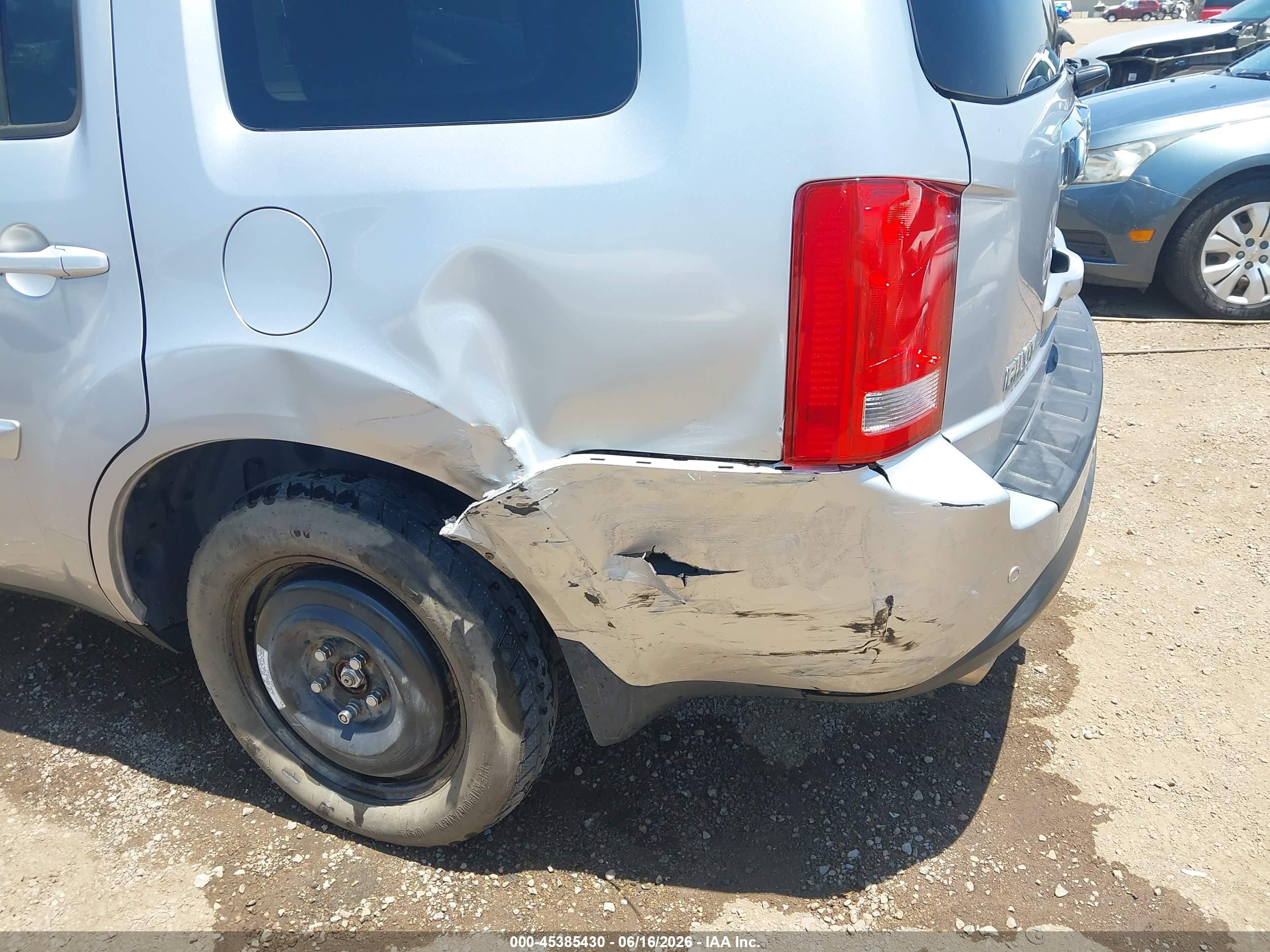 2012 Honda Pilot Touring Silver vin: 5FNYF4H96CB054114