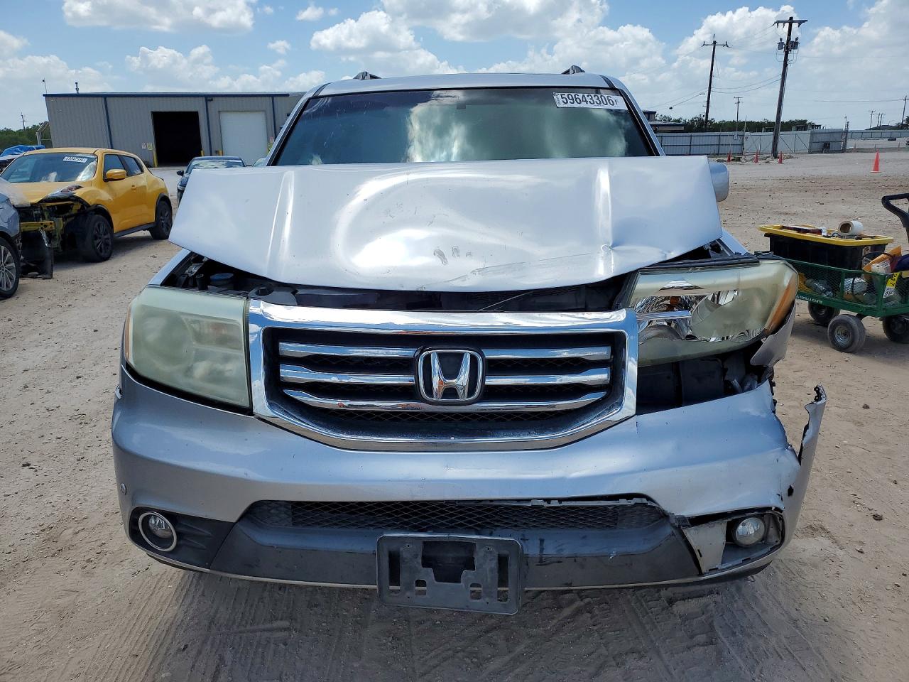 2012 Honda Pilot Touring Silver vin: 5FNYF4H96CB065212