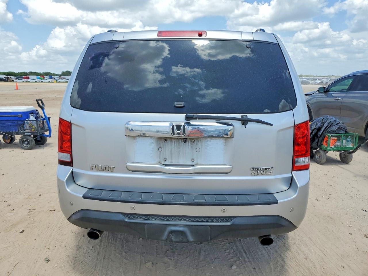2012 Honda Pilot Touring Silver vin: 5FNYF4H96CB065212