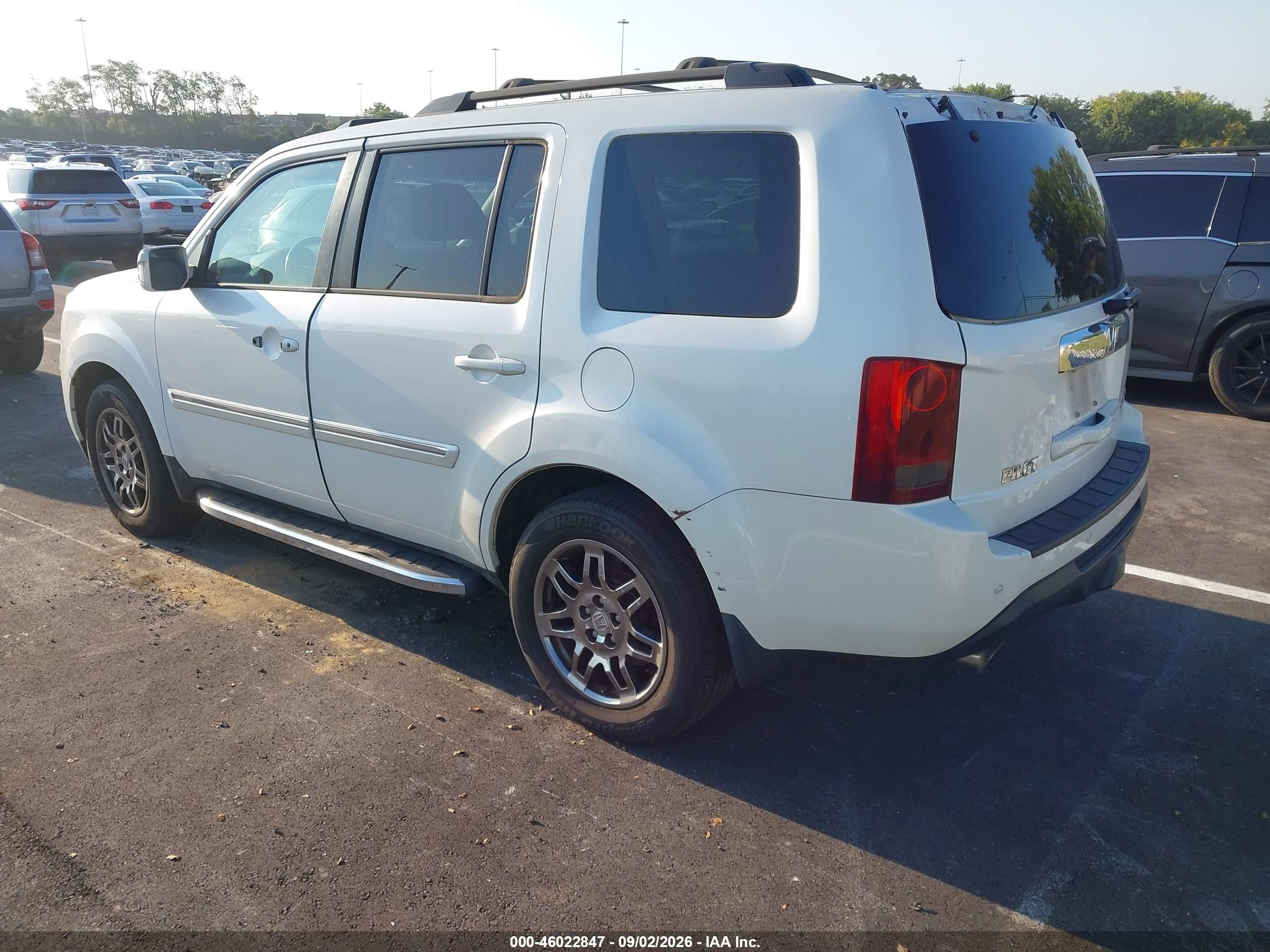 2012 Honda Pilot Touring White vin: 5FNYF4H96CB065582