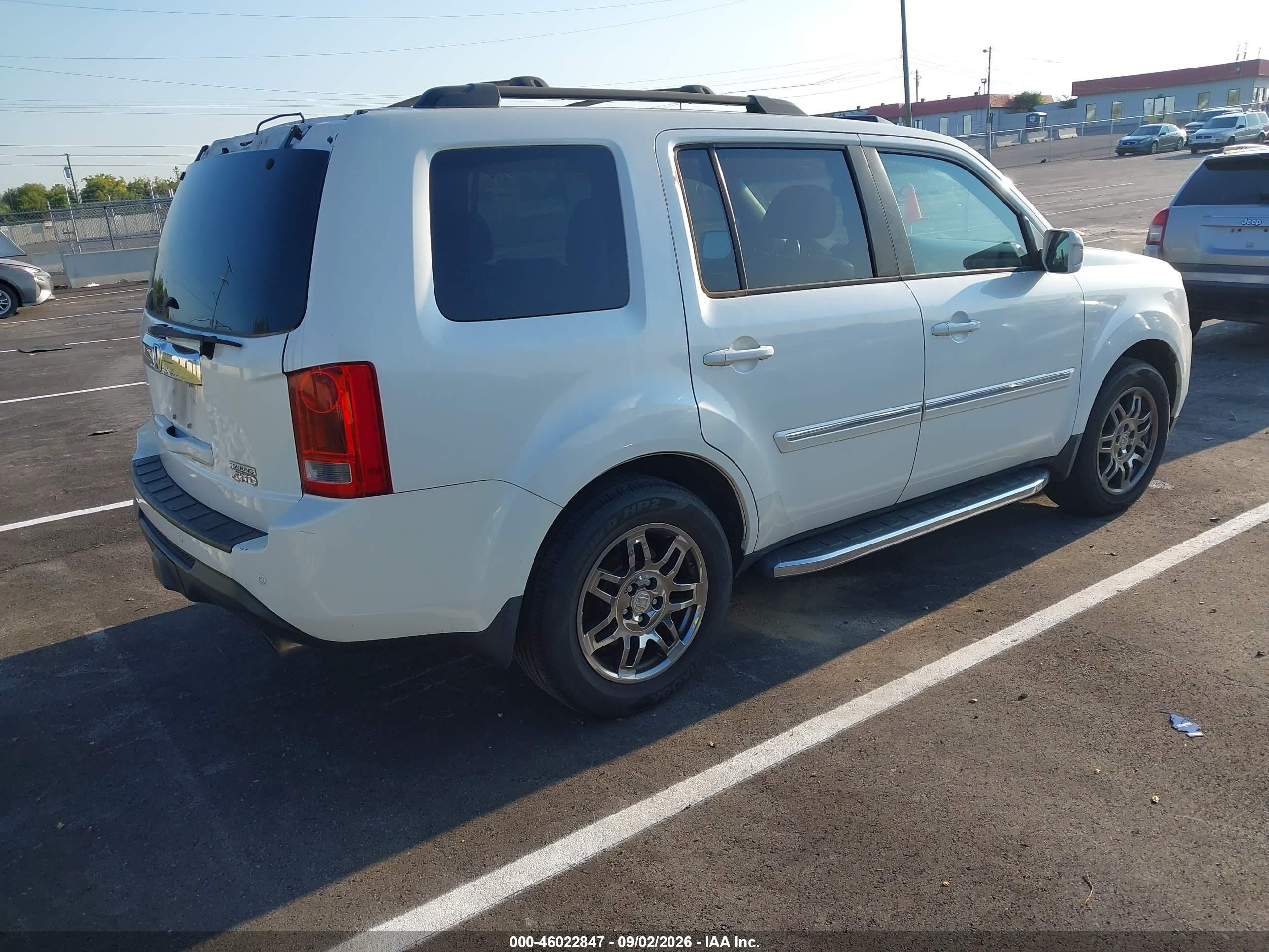 2012 Honda Pilot Touring White vin: 5FNYF4H96CB065582