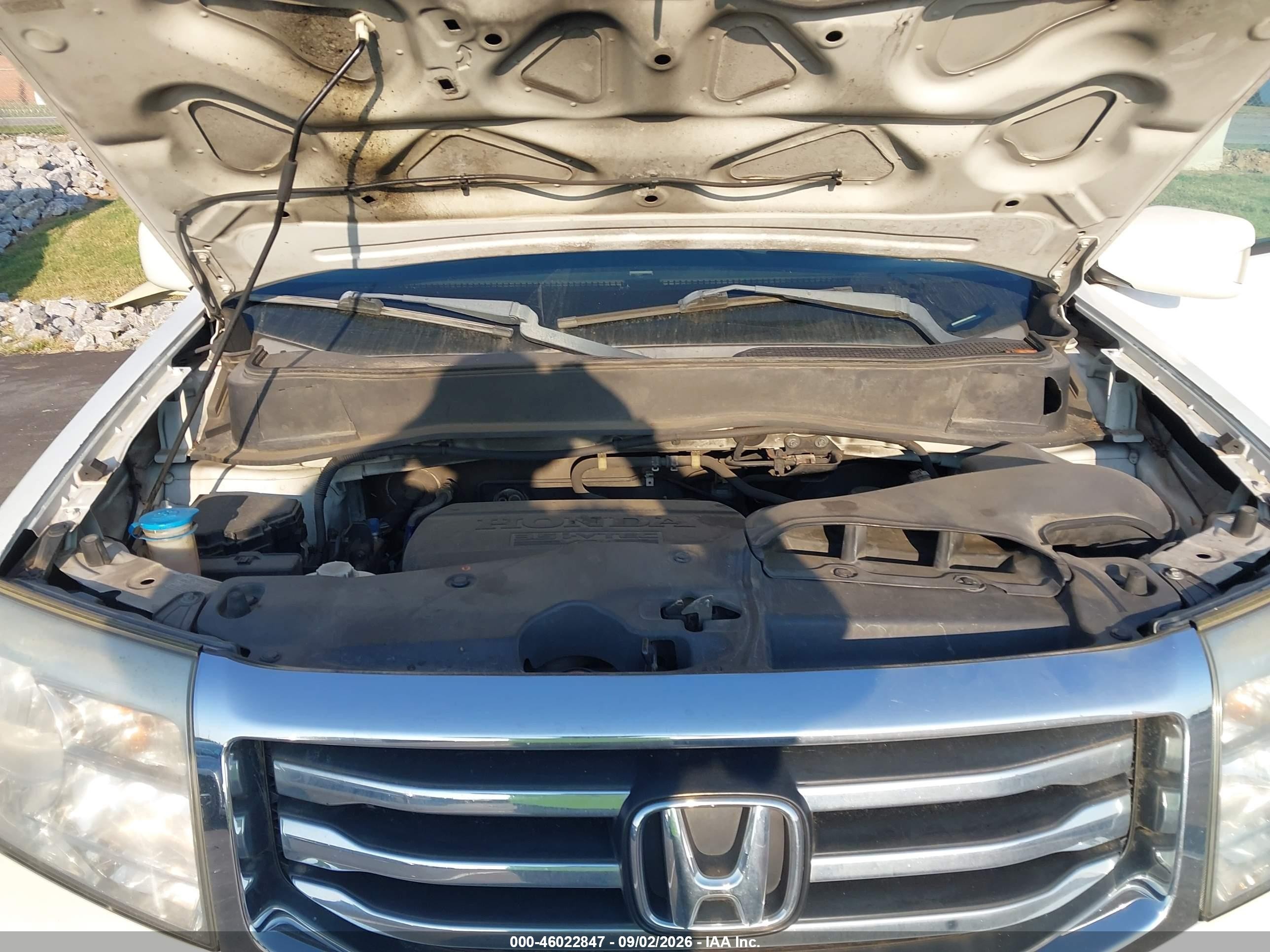 2012 Honda Pilot Touring White vin: 5FNYF4H96CB065582