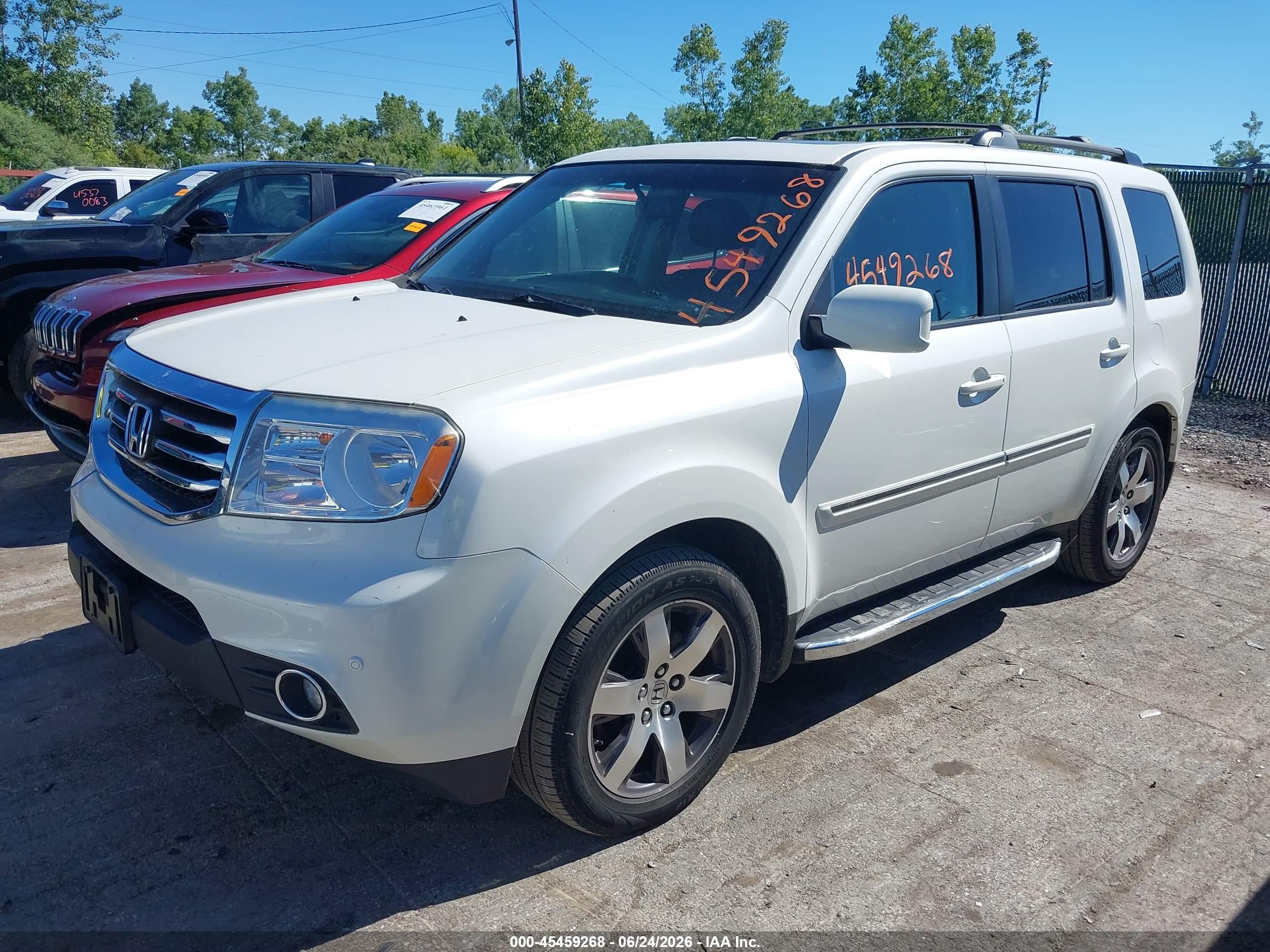 2012 Honda Pilot Touring White vin: 5FNYF4H96CB068451