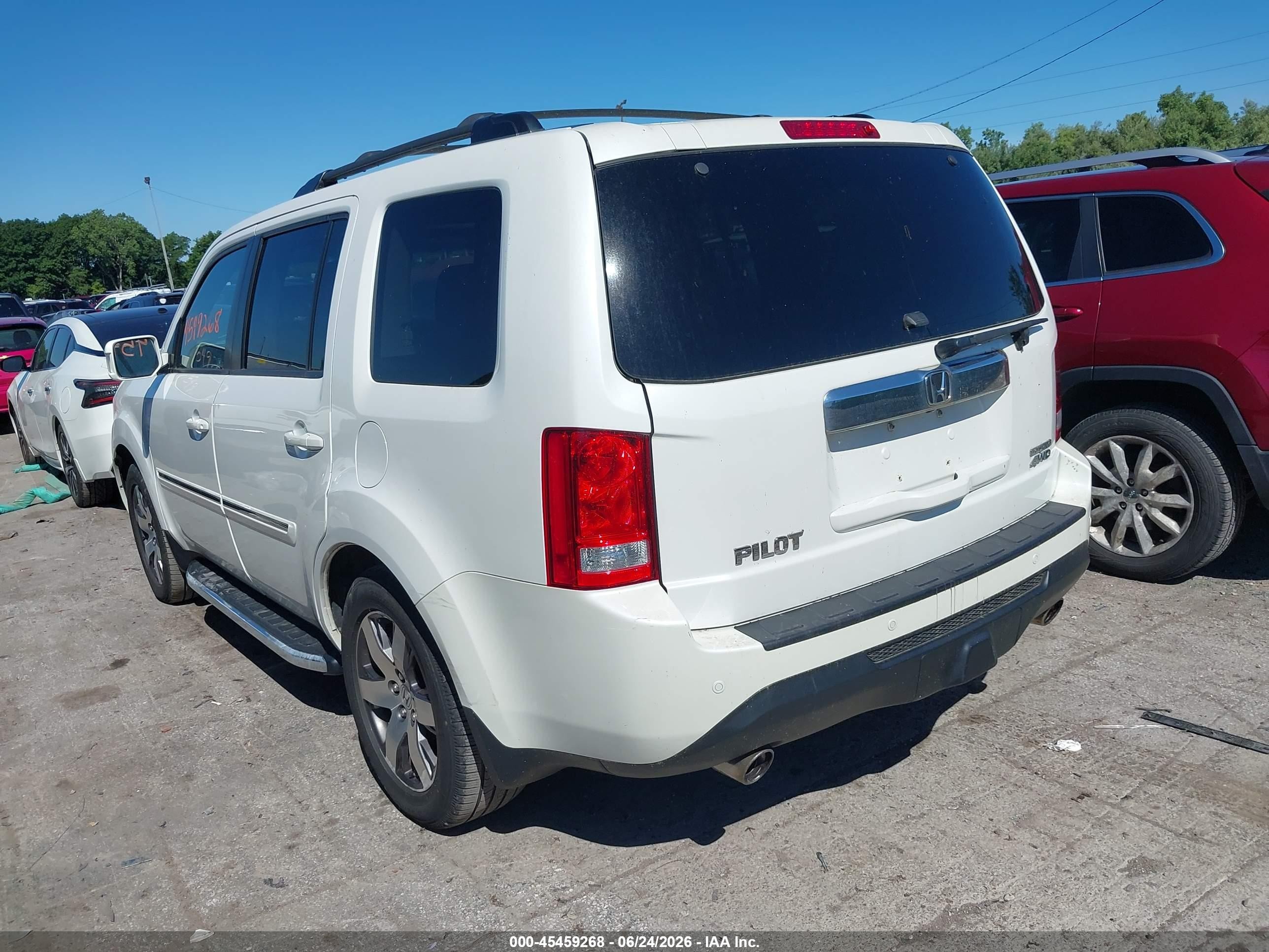 2012 Honda Pilot Touring White vin: 5FNYF4H96CB068451