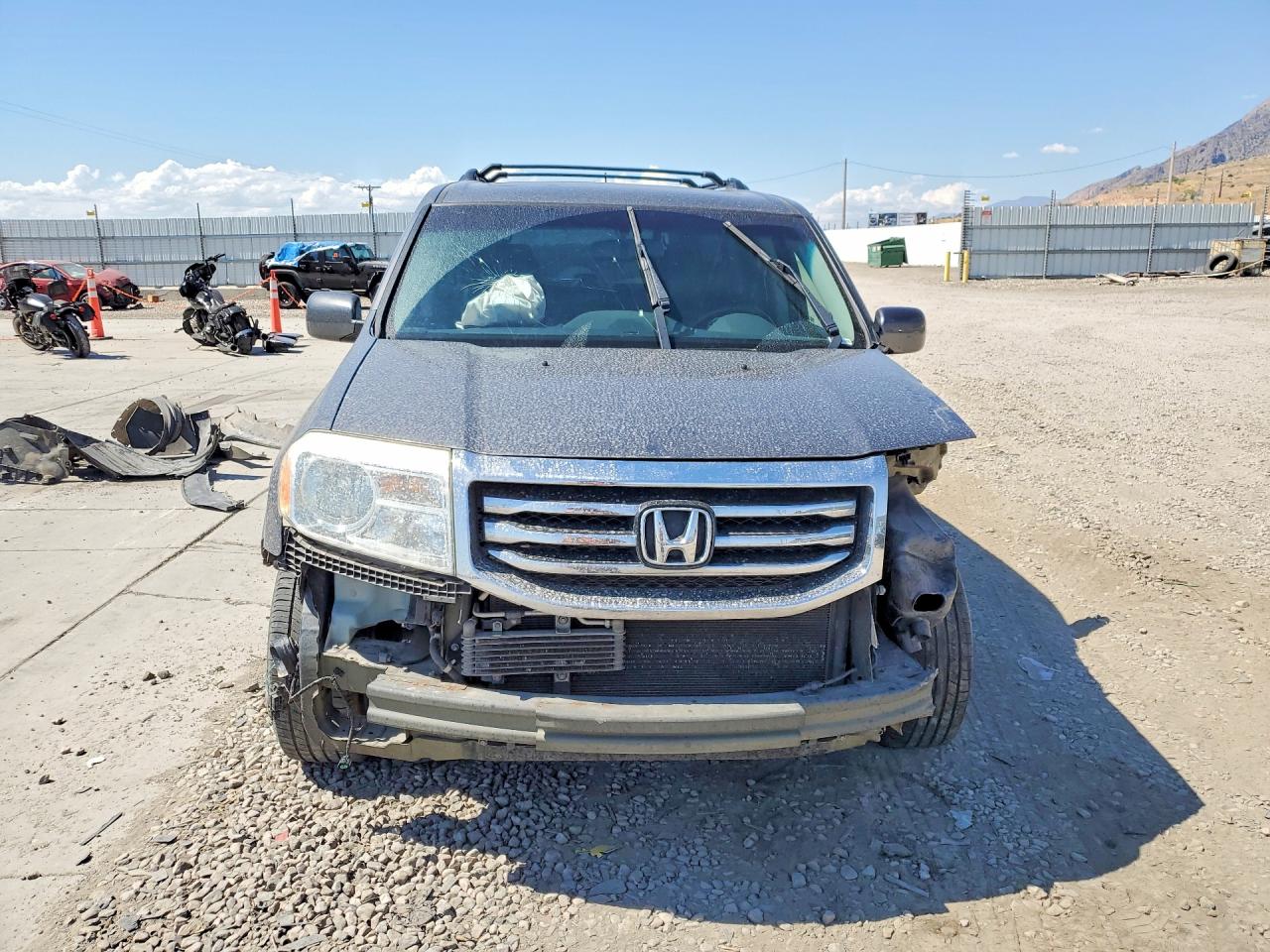 2013 Honda Pilot Touring Gray vin: 5FNYF4H96DB001494