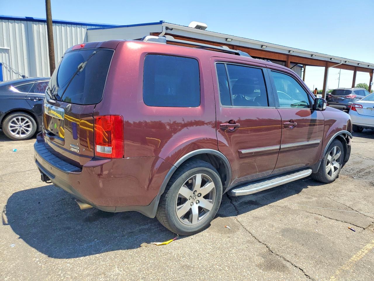 2013 Honda Pilot Touring Burgundy vin: 5FNYF4H96DB017386
