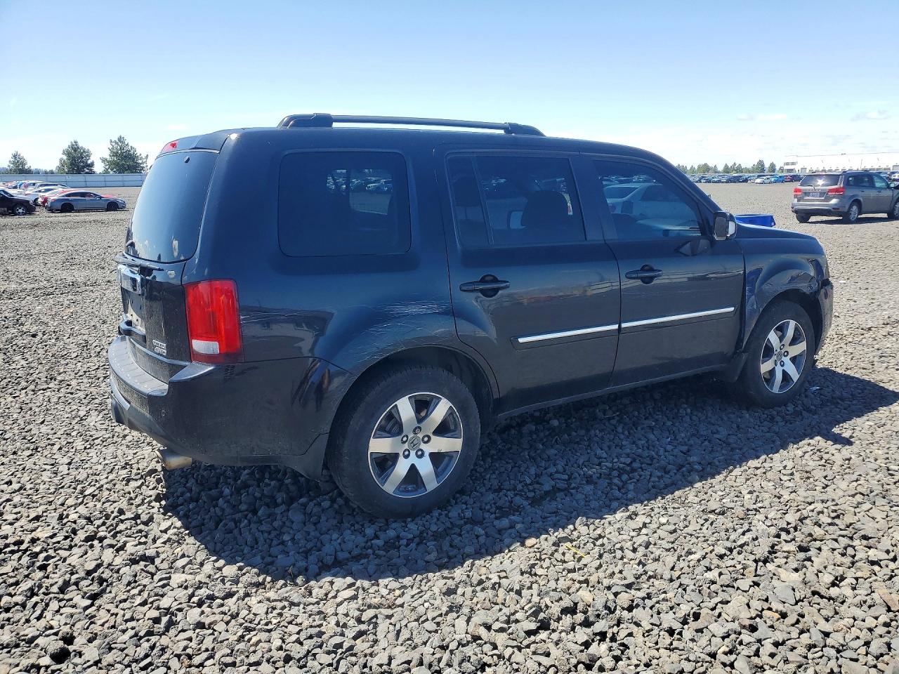 2013 Honda Pilot Touring Black vin: 5FNYF4H96DB017923