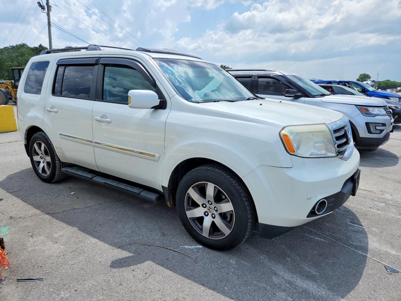 2013 Honda Pilot Touring White vin: 5FNYF4H96DB029893