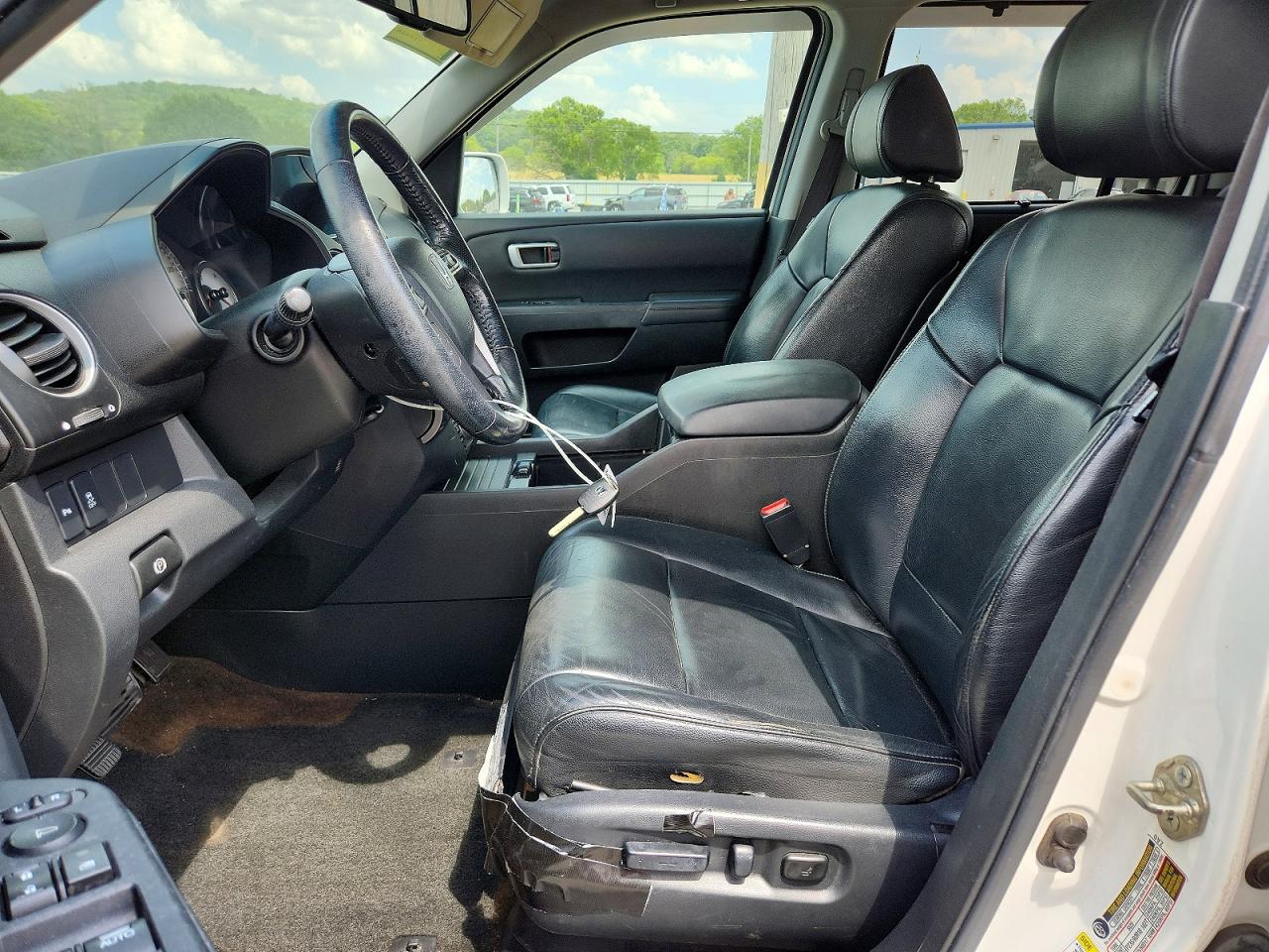 2013 Honda Pilot Touring White vin: 5FNYF4H96DB029893