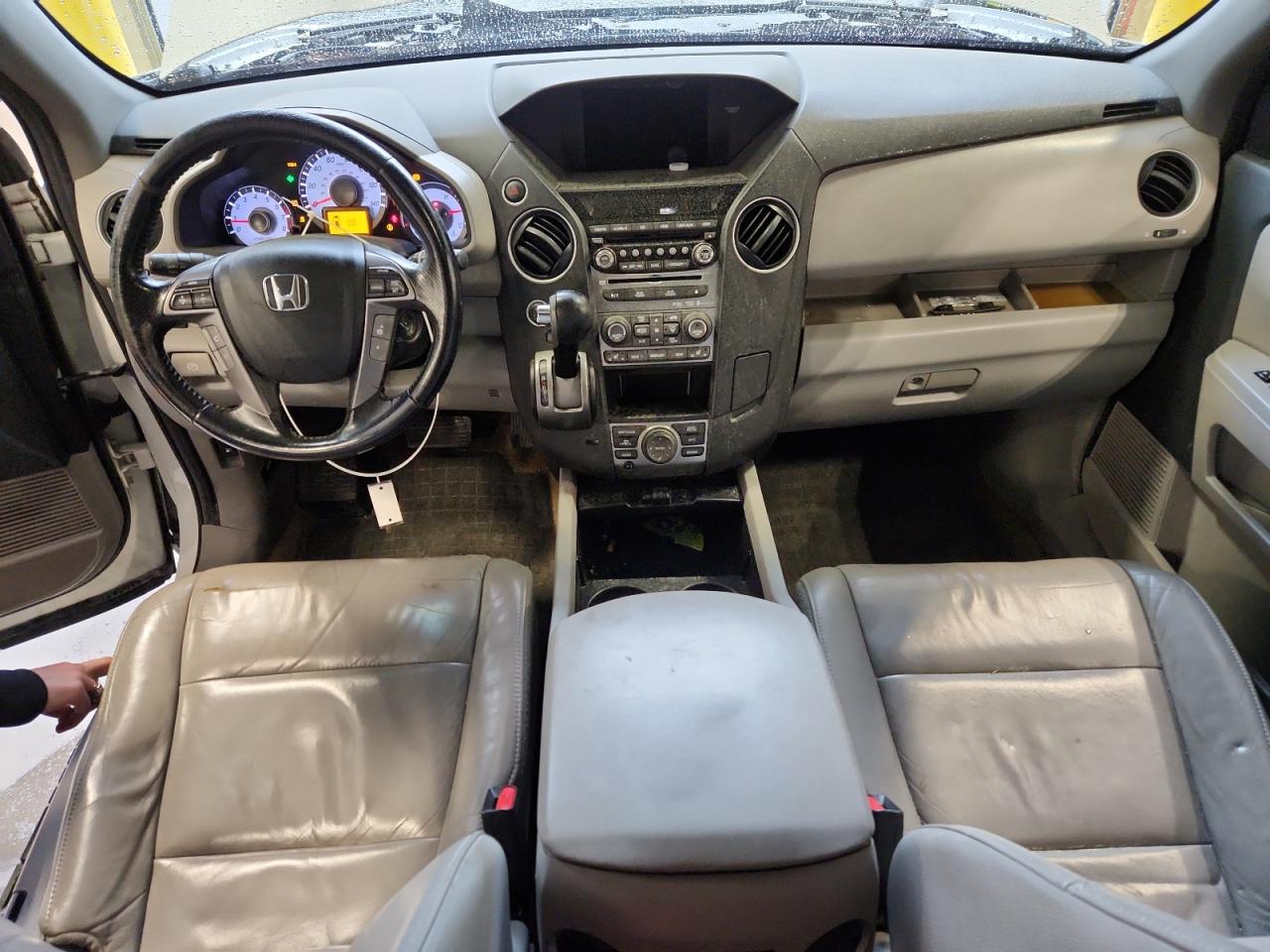 2013 Honda Pilot Touring White vin: 5FNYF4H96DB035824