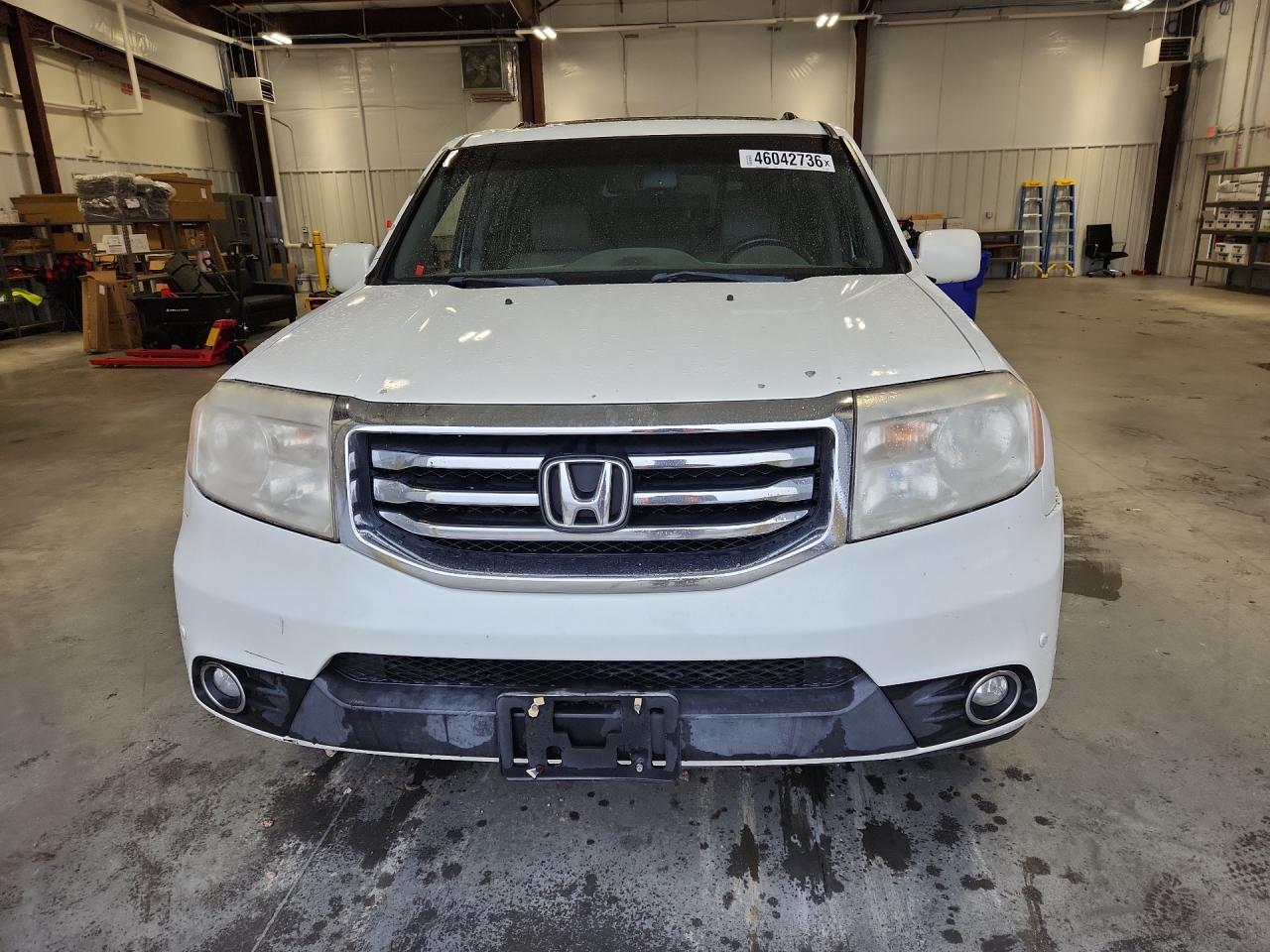 2013 Honda Pilot Touring White vin: 5FNYF4H96DB035824