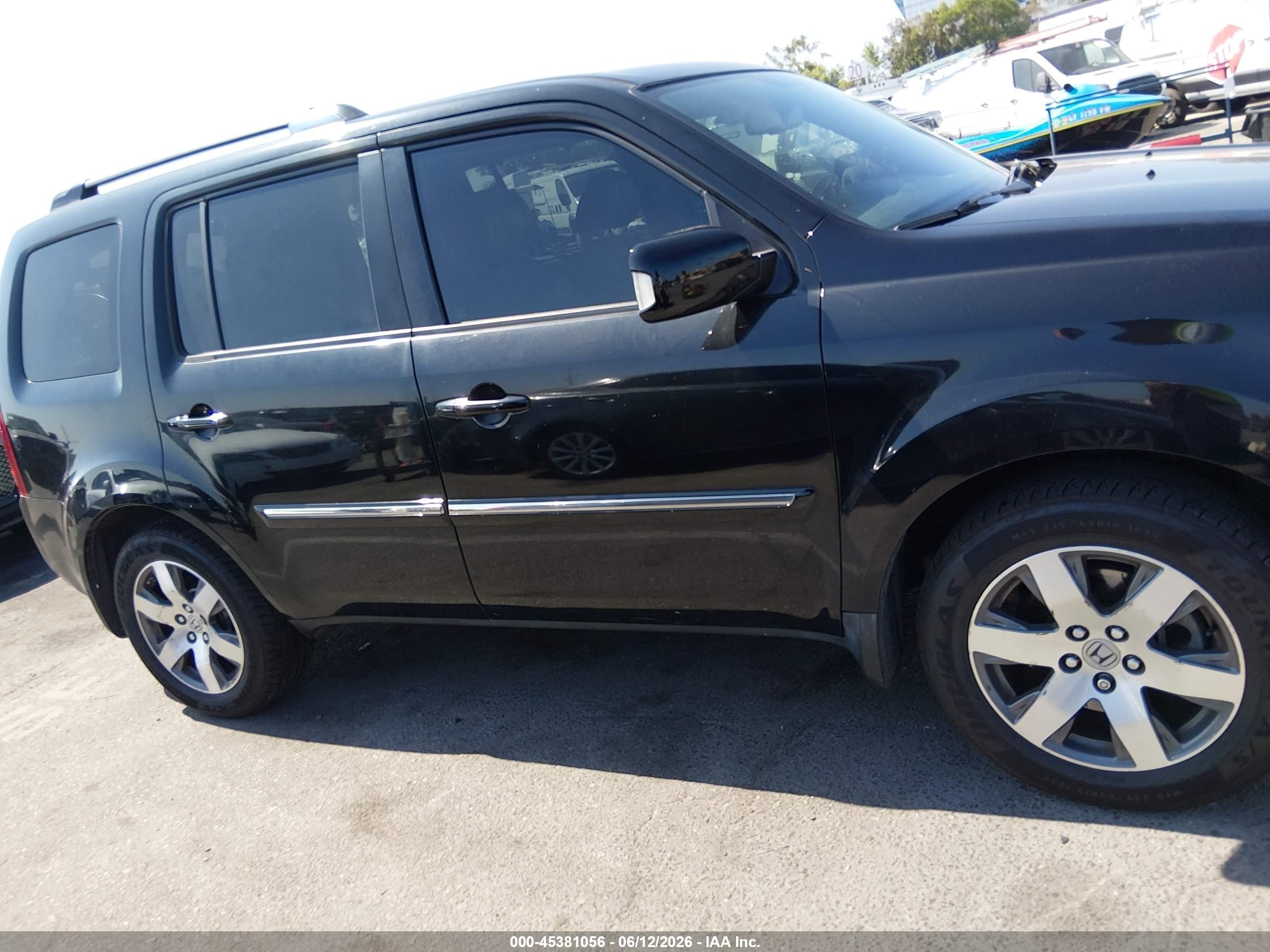 2013 Honda Pilot Touring Black vin: 5FNYF4H96DB071481
