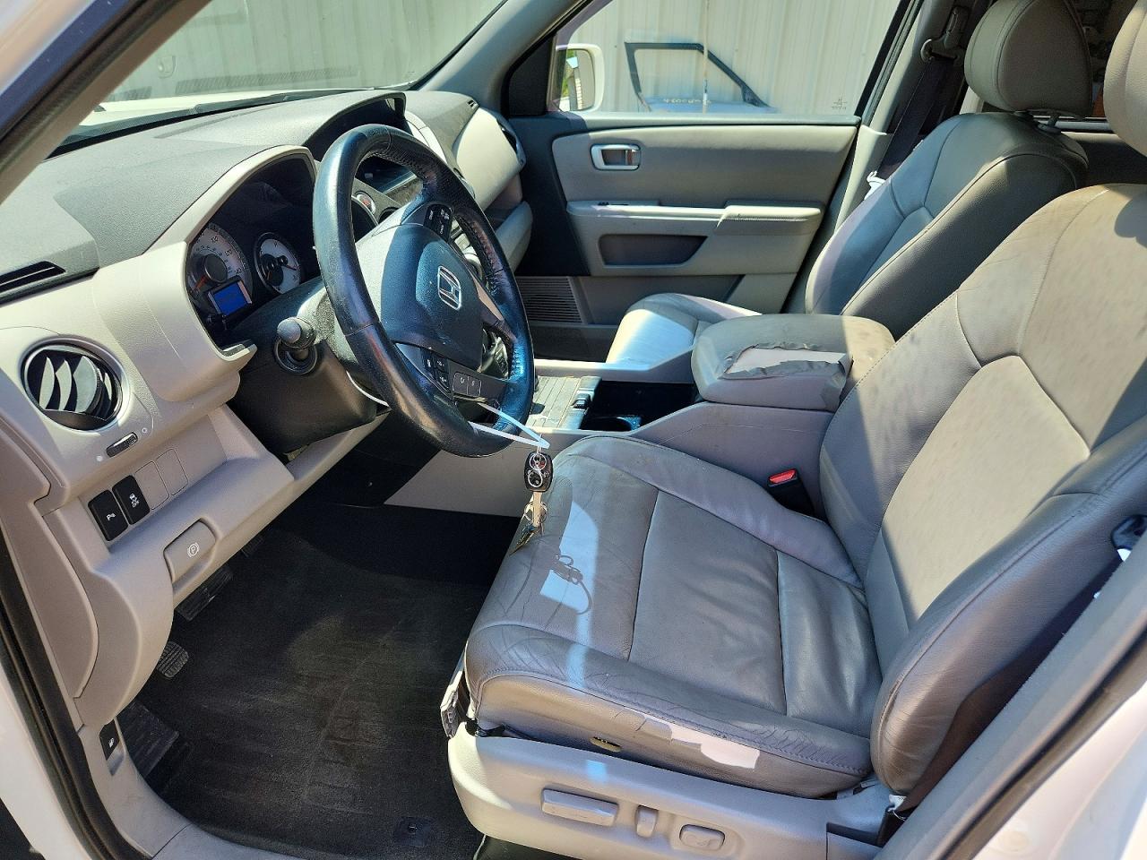 2014 Honda Pilot Touring White vin: 5FNYF4H96EB042001