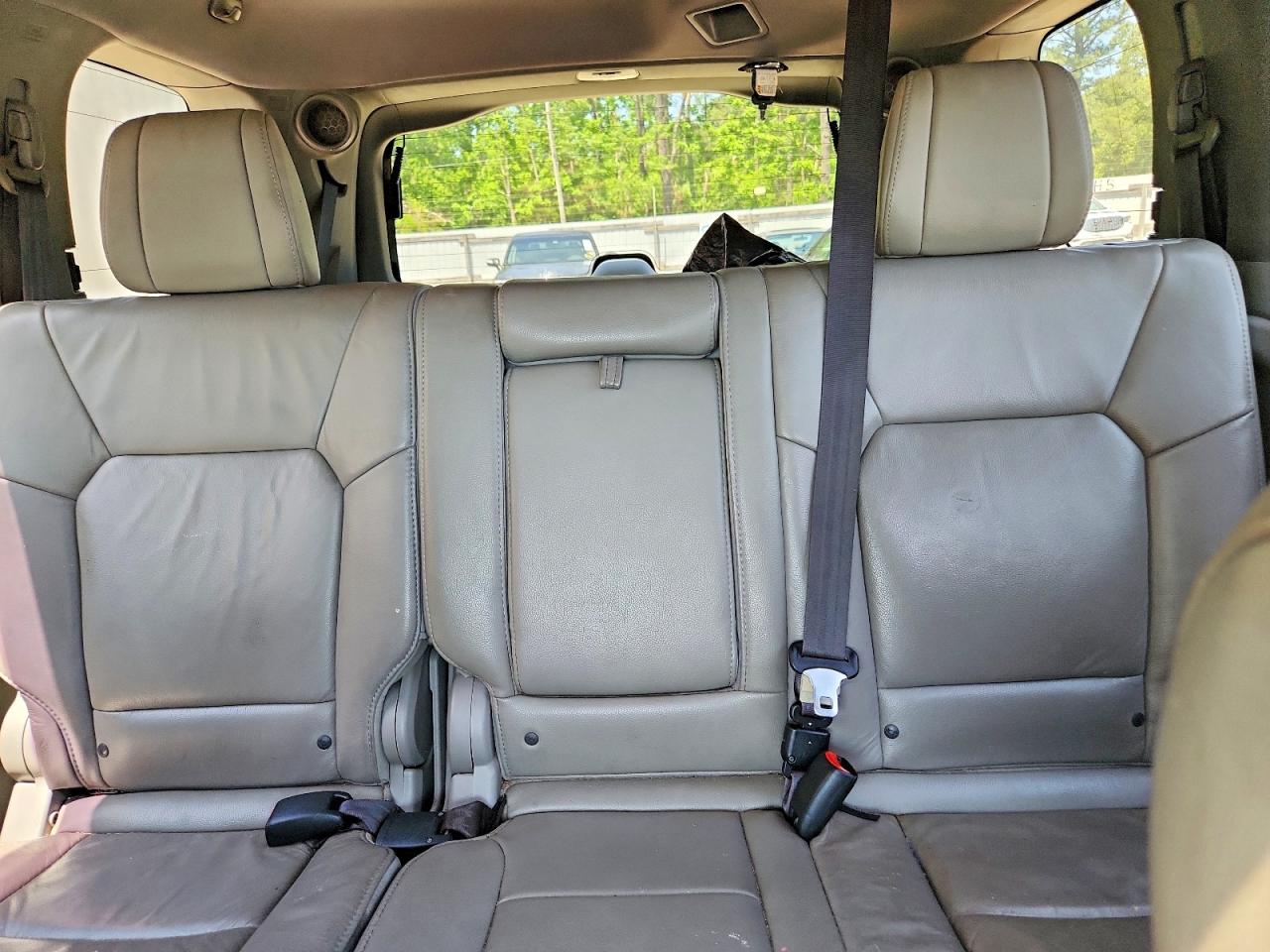 2014 Honda Pilot Touring White vin: 5FNYF4H96EB042001