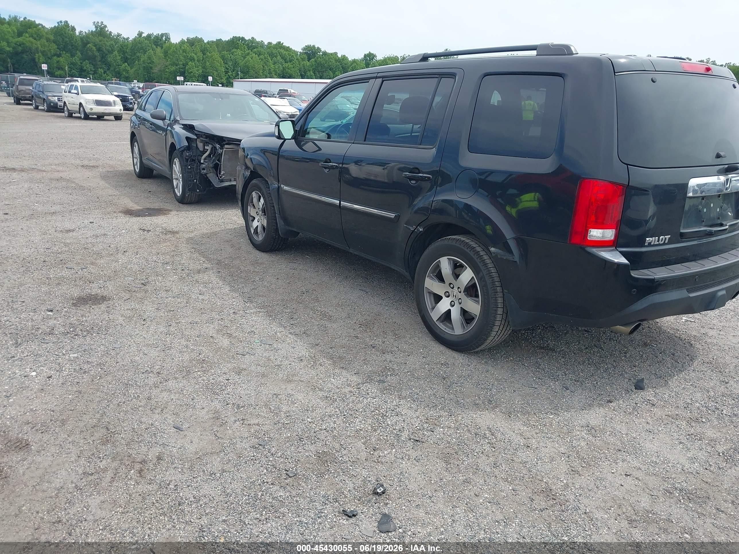 2014 Honda Pilot Touring Black vin: 5FNYF4H96EB050390