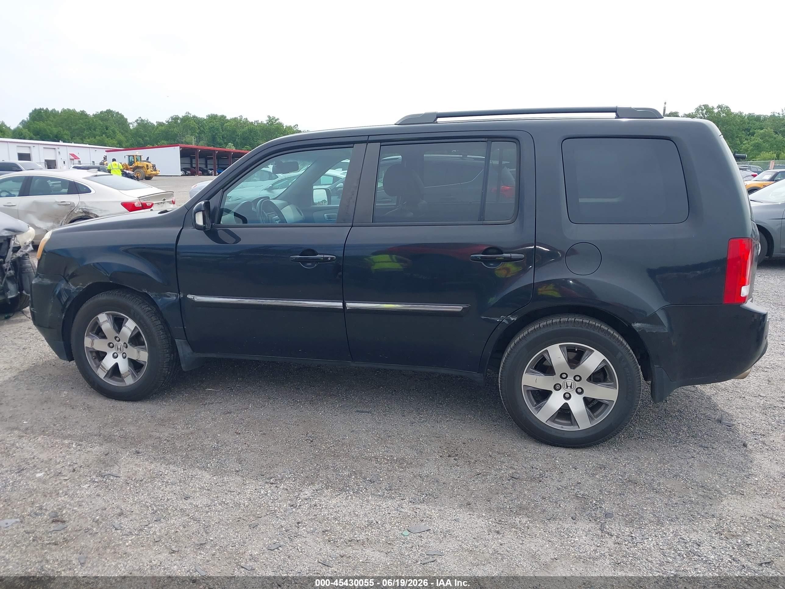 2014 Honda Pilot Touring Black vin: 5FNYF4H96EB050390