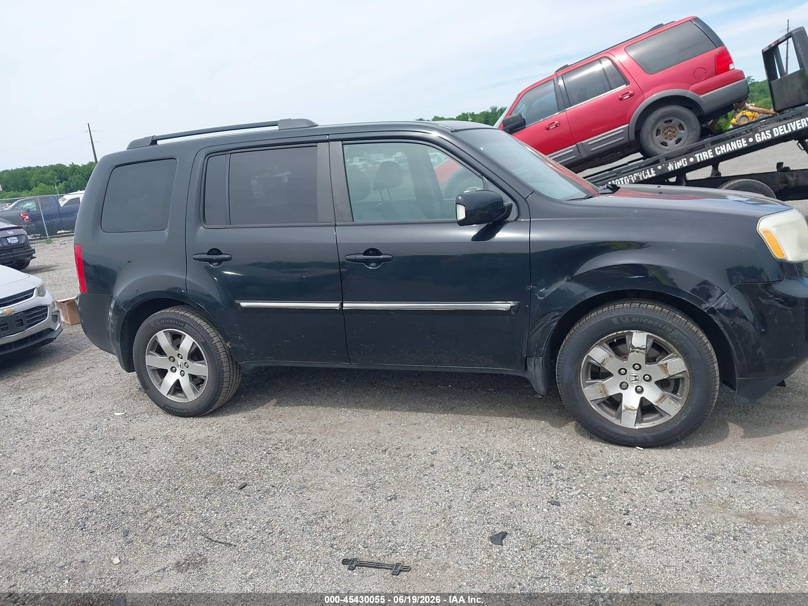 2014 Honda Pilot Touring Black vin: 5FNYF4H96EB050390