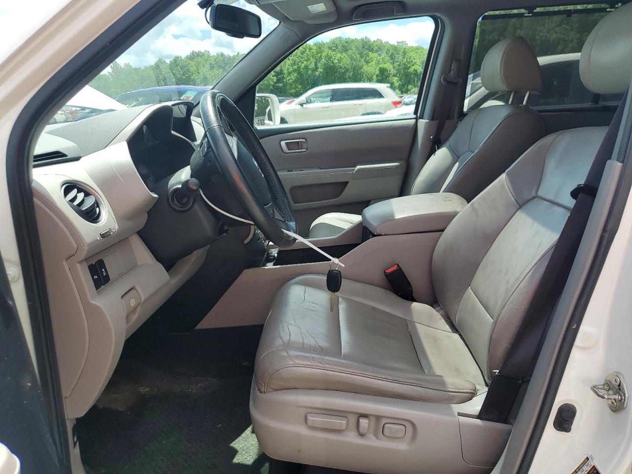 2014 Honda Pilot Touring White vin: 5FNYF4H96EB051555