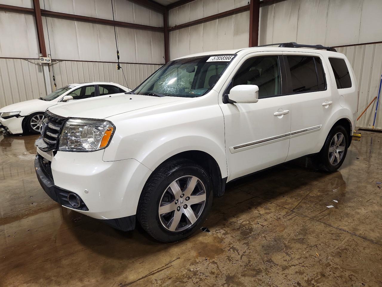 2015 Honda Pilot Touring White vin: 5FNYF4H96FB001966