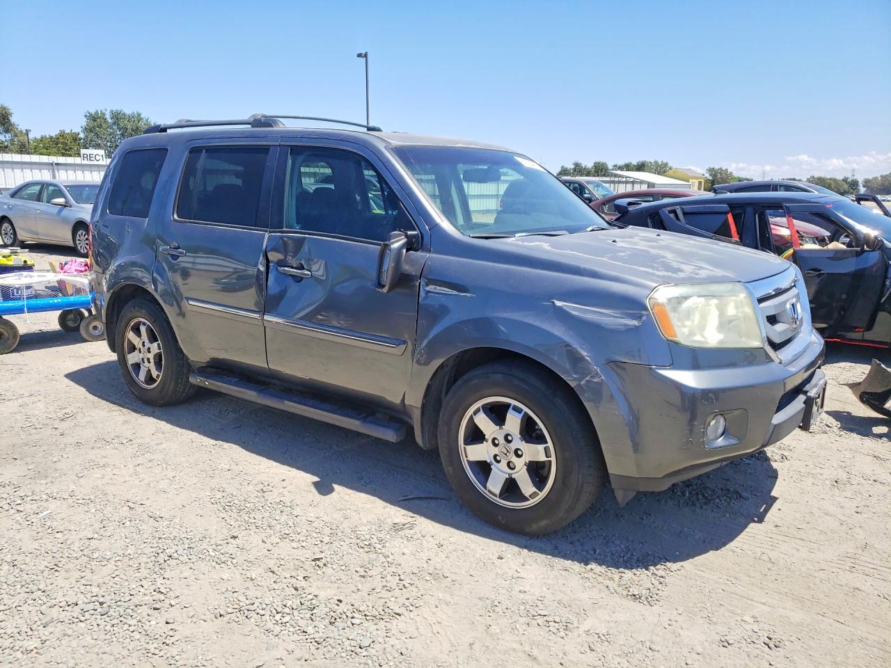2010 Honda Pilot Touring Gray vin: 5FNYF4H97AB022396