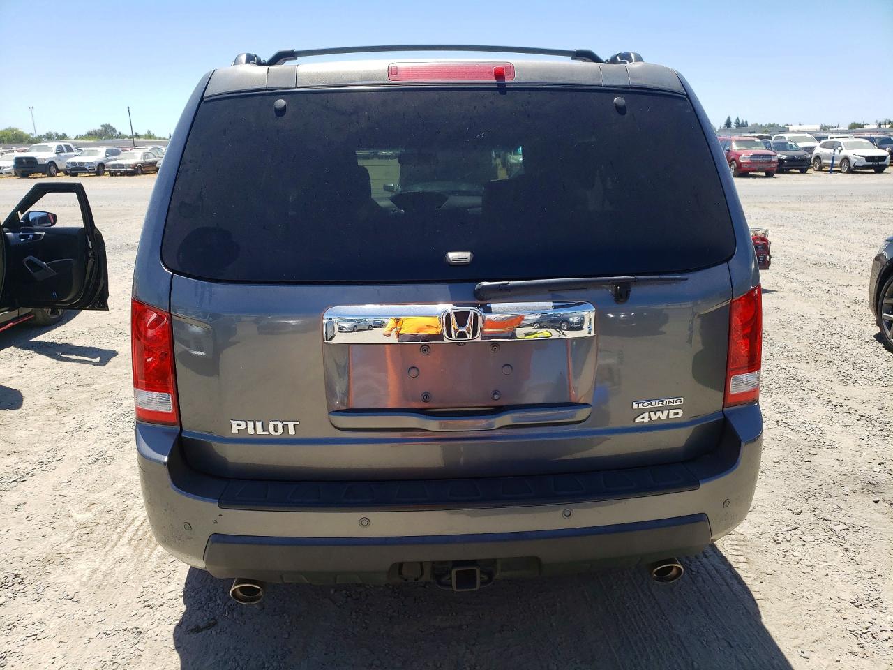 2010 Honda Pilot Touring Gray vin: 5FNYF4H97AB022396