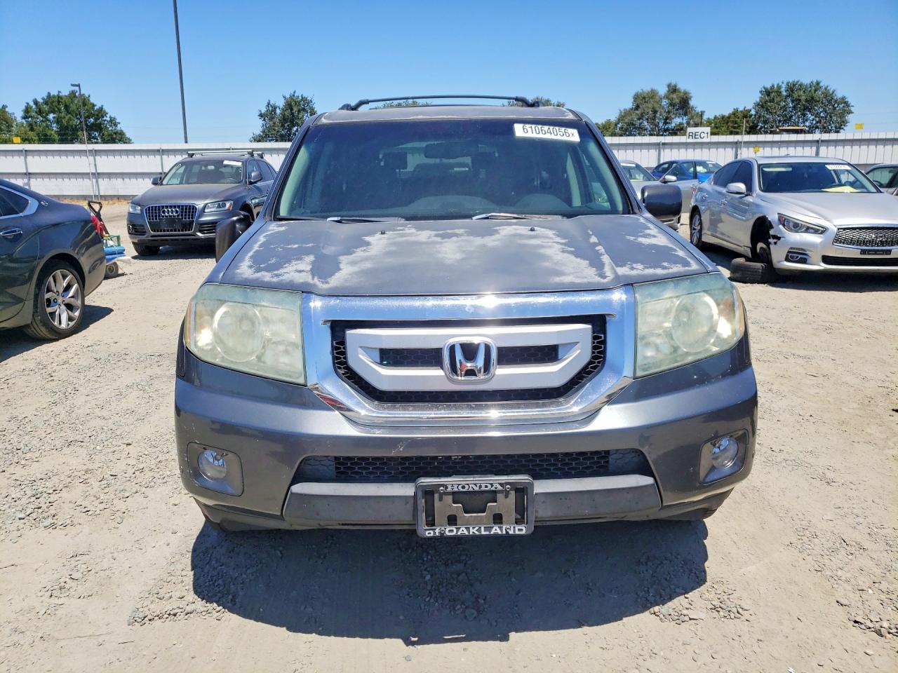 2010 Honda Pilot Touring Gray vin: 5FNYF4H97AB022396