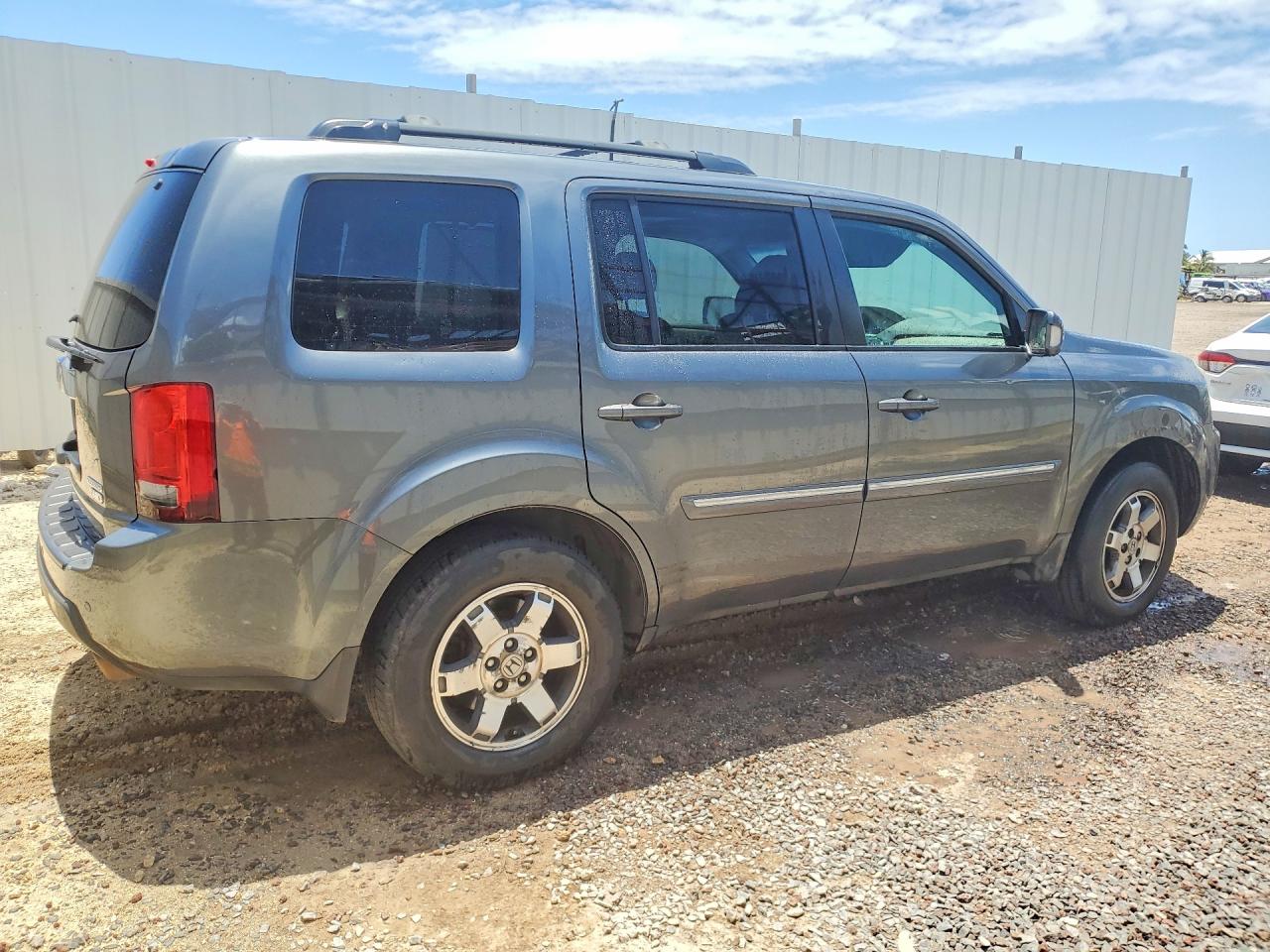 2011 Honda Pilot Touring Gray vin: 5FNYF4H97BB048188